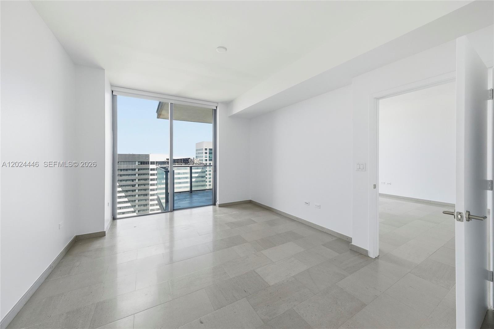 88 SW 7th St #2008, Miami FL 33130