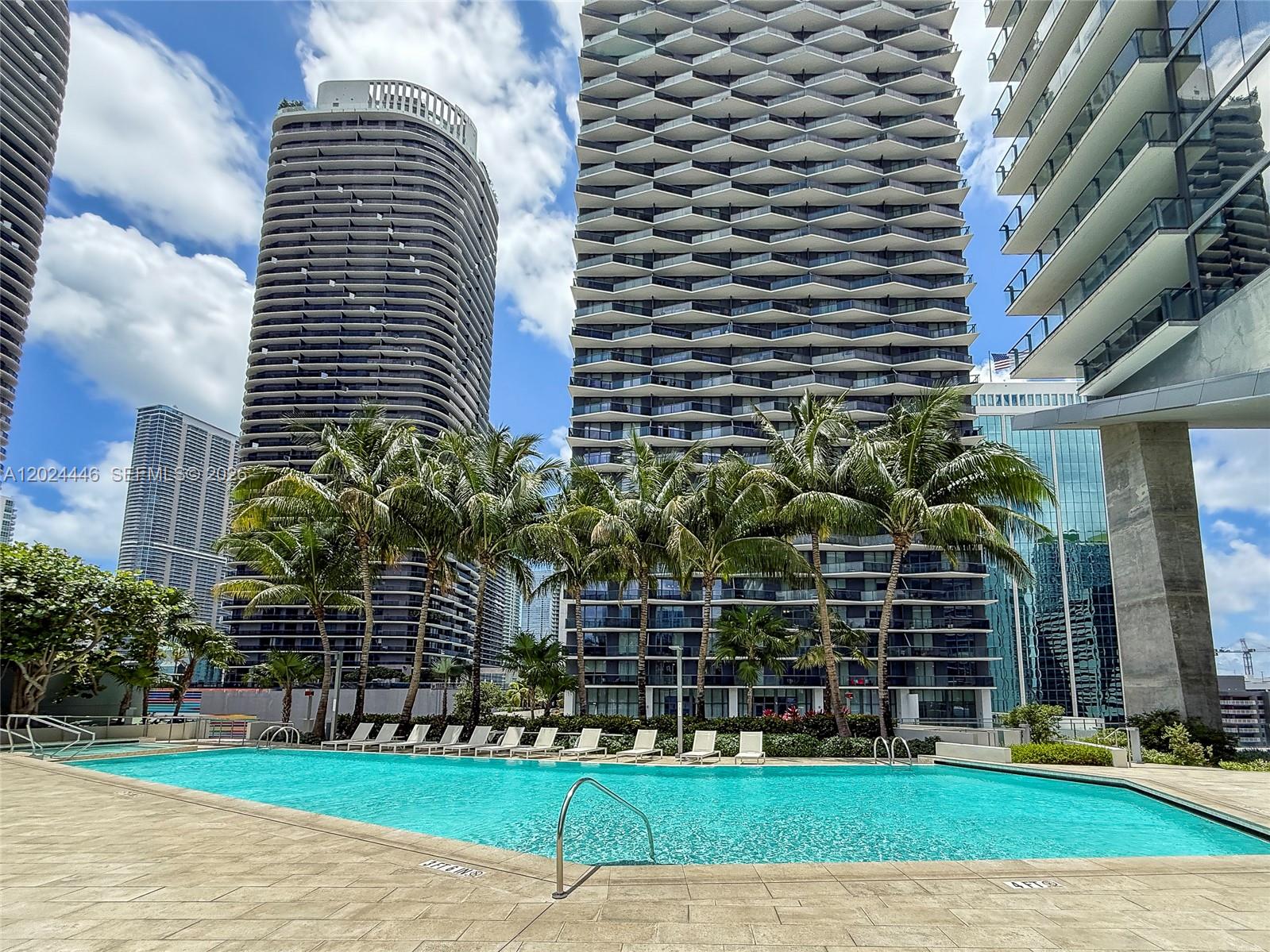 88 SW 7th St #2008, Miami FL 33130