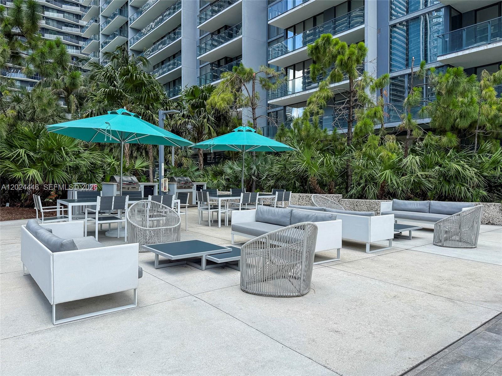 88 SW 7th St #2008, Miami FL 33130