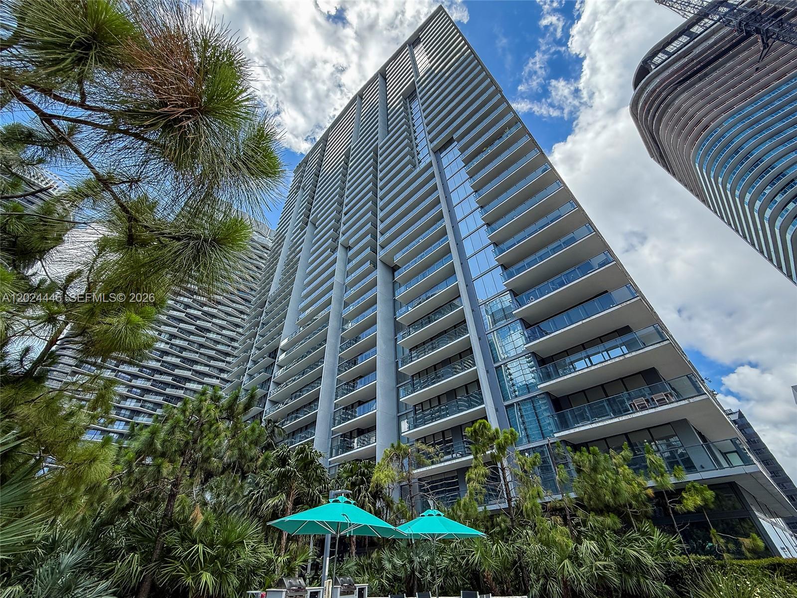 88 SW 7th St #2008, Miami FL 33130