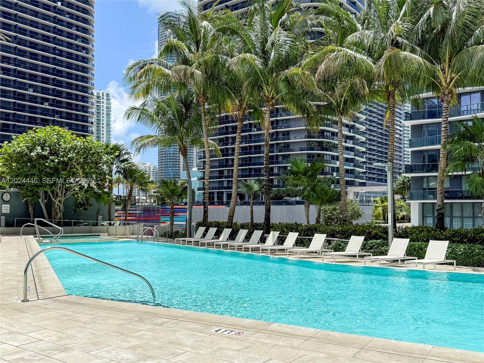 88 SW 7th St #2008, Miami FL 33130