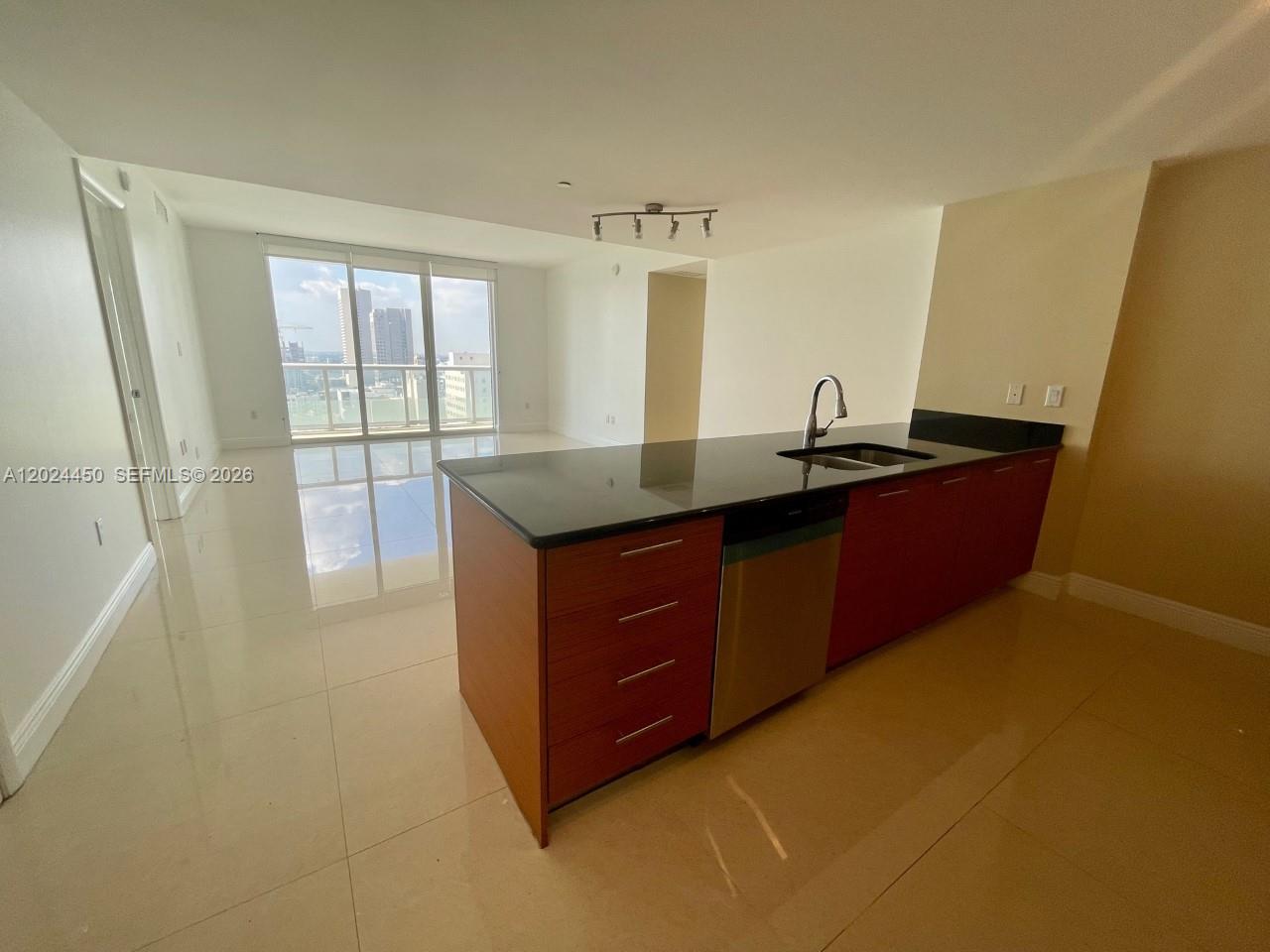 50 Biscayne Blvd #2401, Miami FL 33132