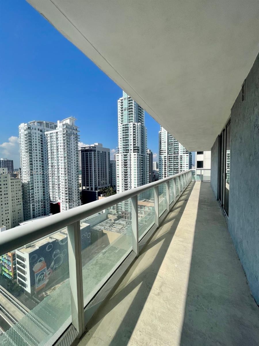 50 Biscayne Blvd #2401, Miami FL 33132