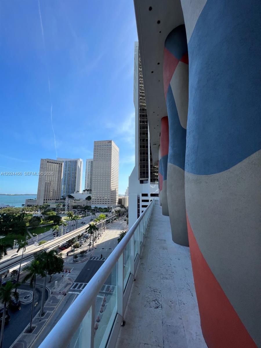 50 Biscayne Blvd #2401, Miami FL 33132