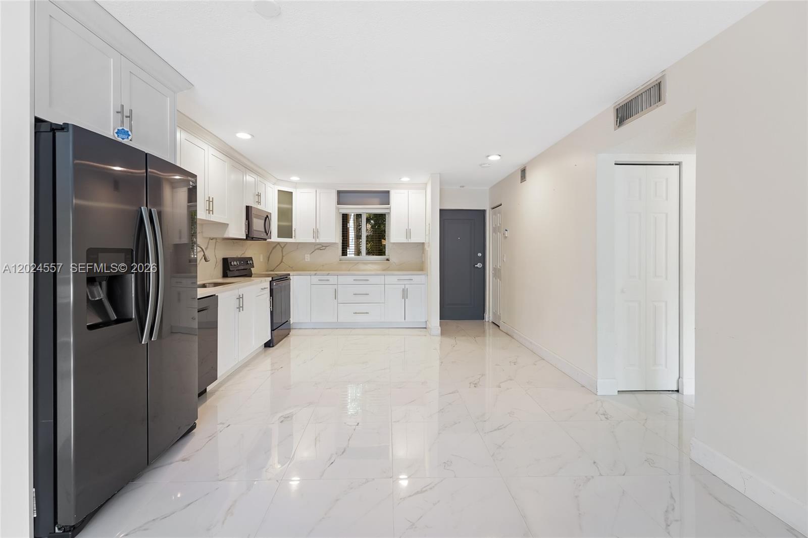 7920 Camino Real #M-109, Miami FL 33143
