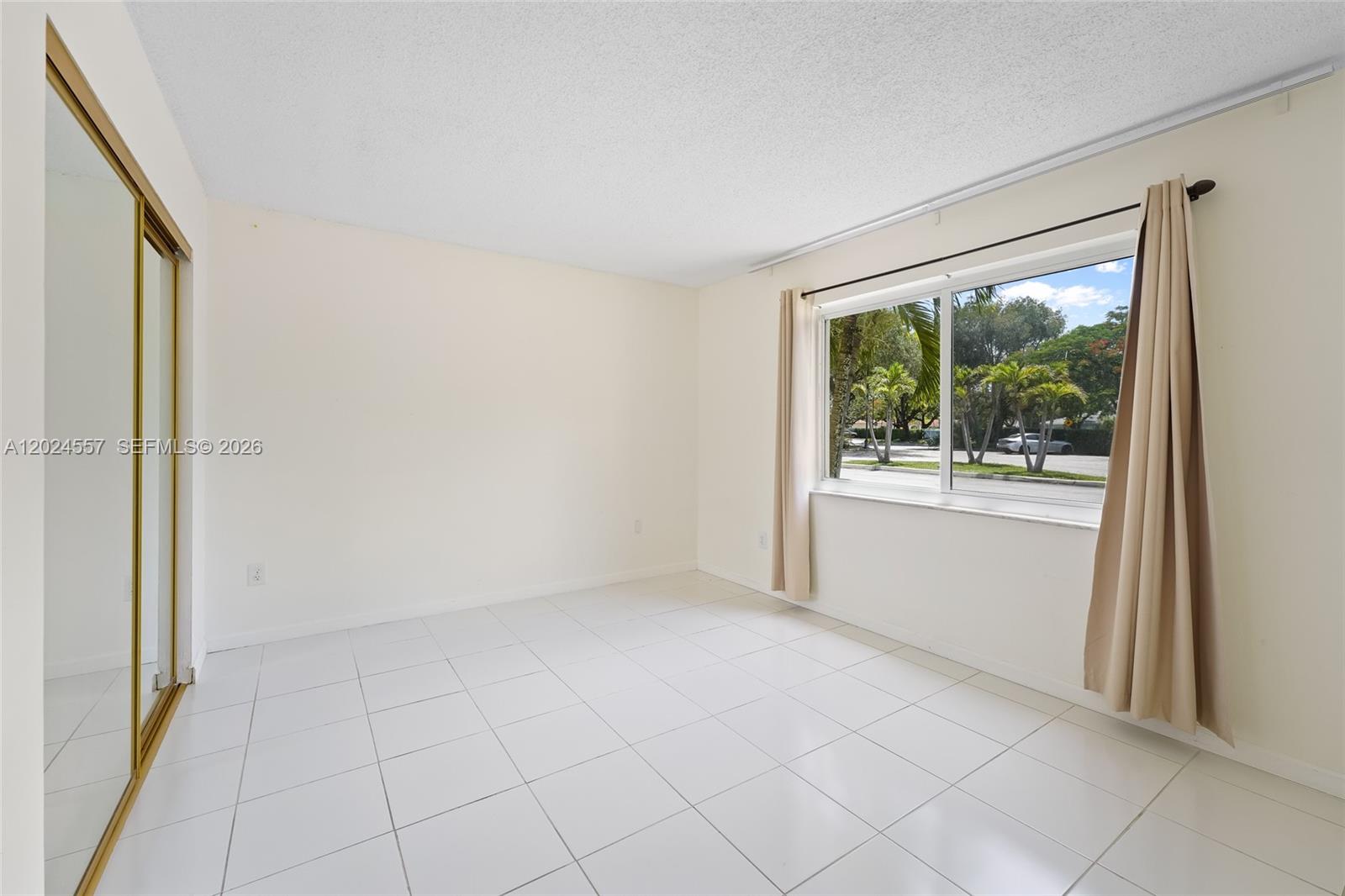 7920 Camino Real #M-109, Miami FL 33143