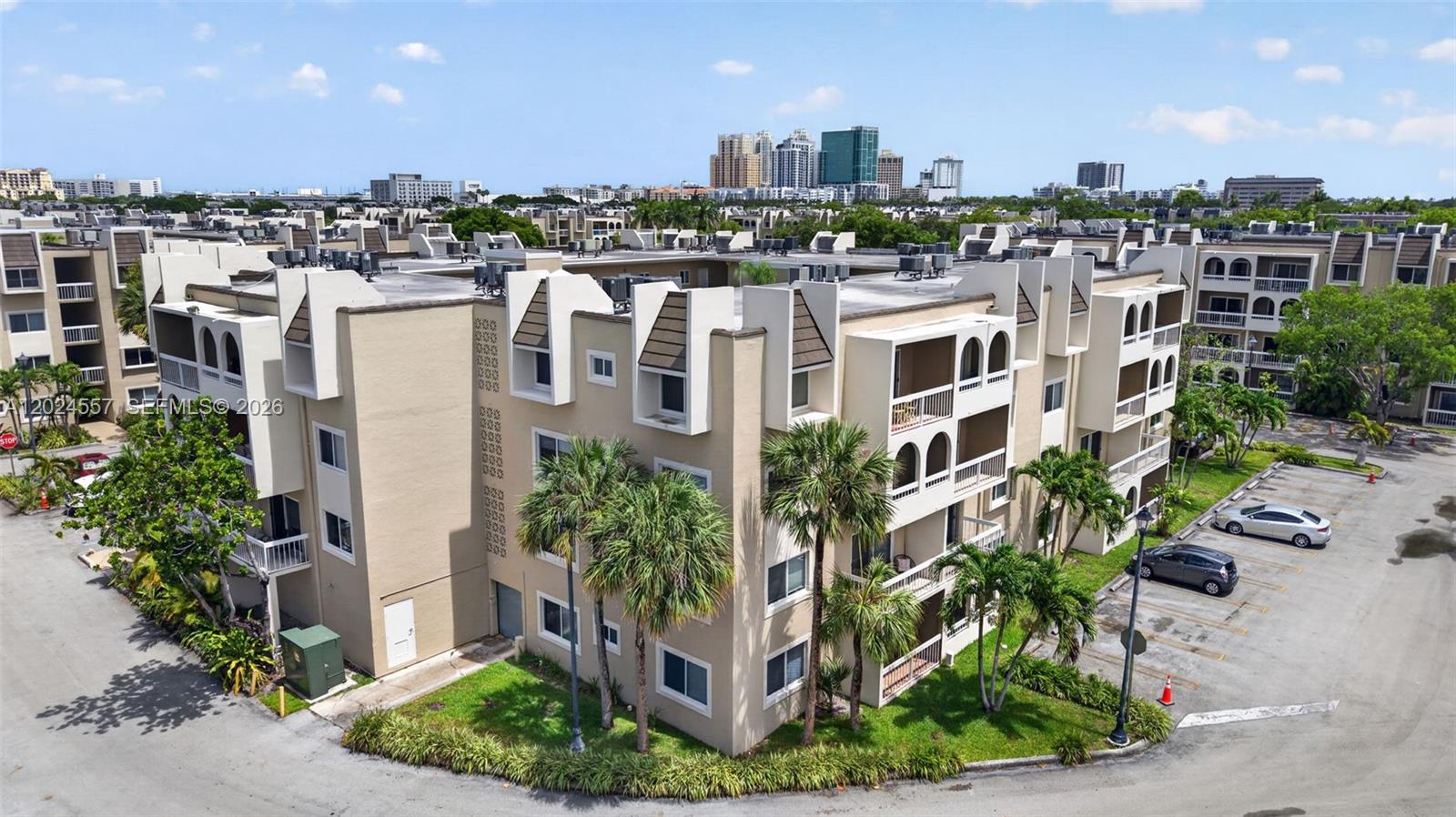 7920 Camino Real #M-109, Miami FL 33143