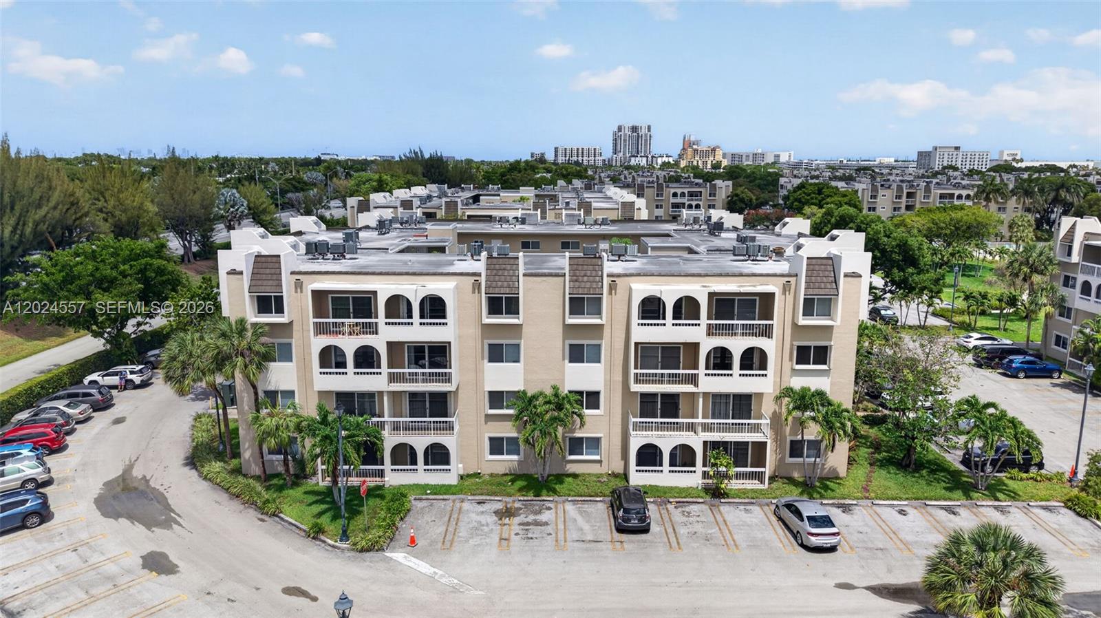 7920 Camino Real #M-109, Miami FL 33143