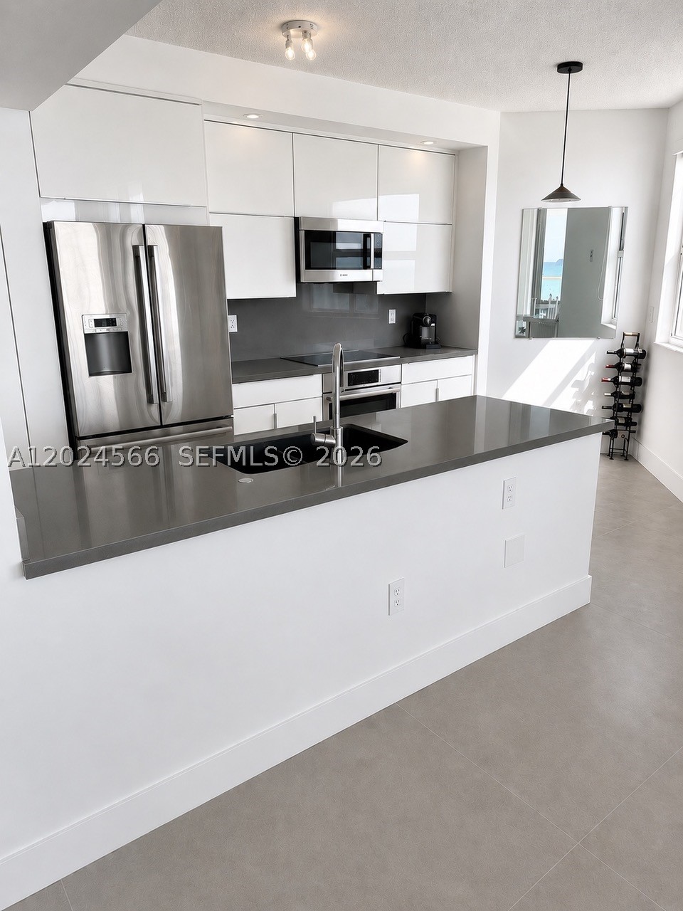 4201 Collins Ave #1503, Miami Beach FL 33140