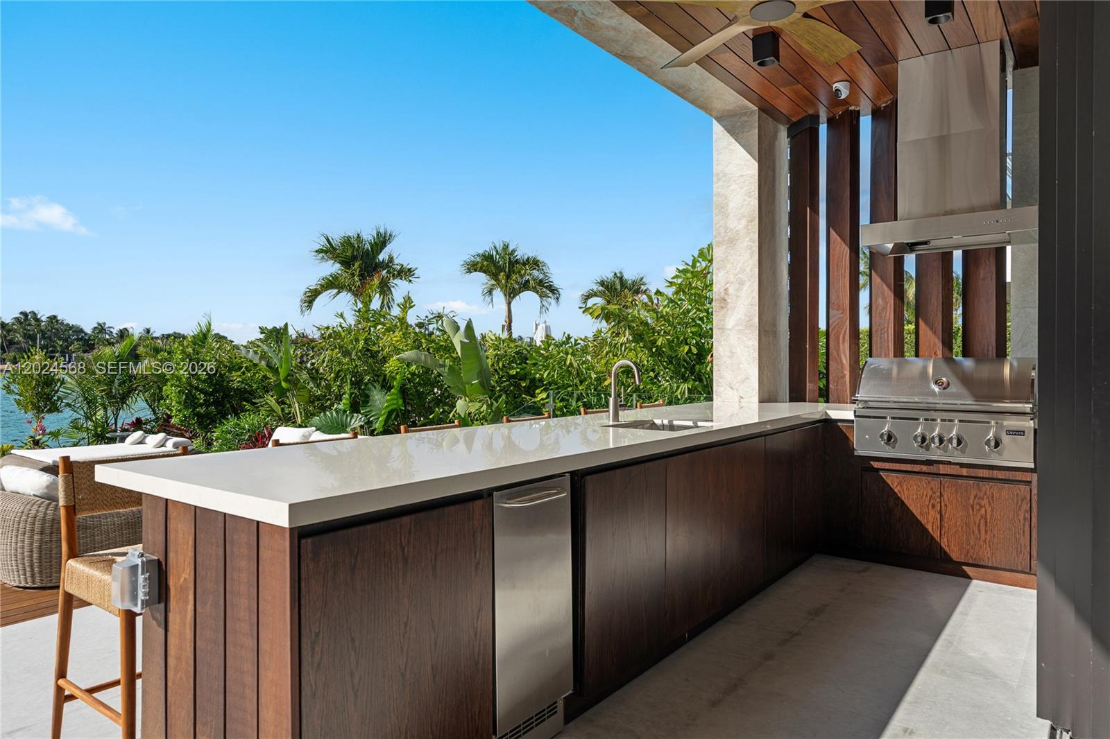 857 N Shore Dr, Miami Beach FL 33141