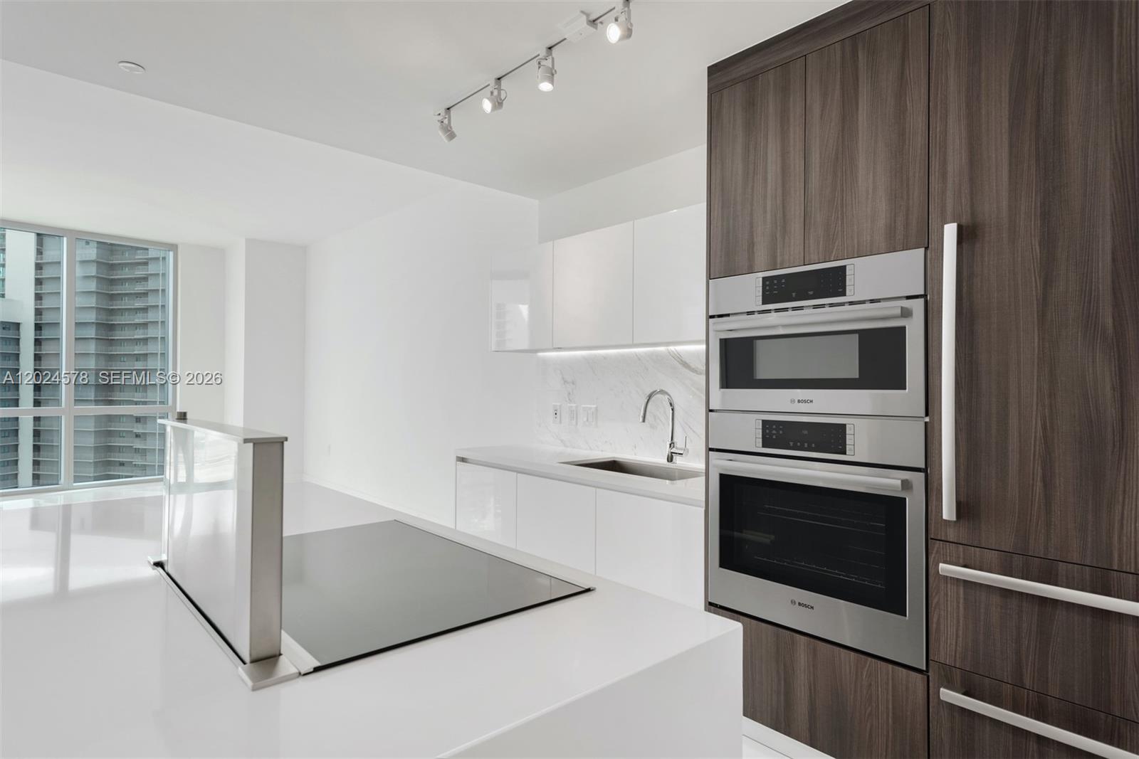 851 NE 1st Ave #4305, Miami FL 33132