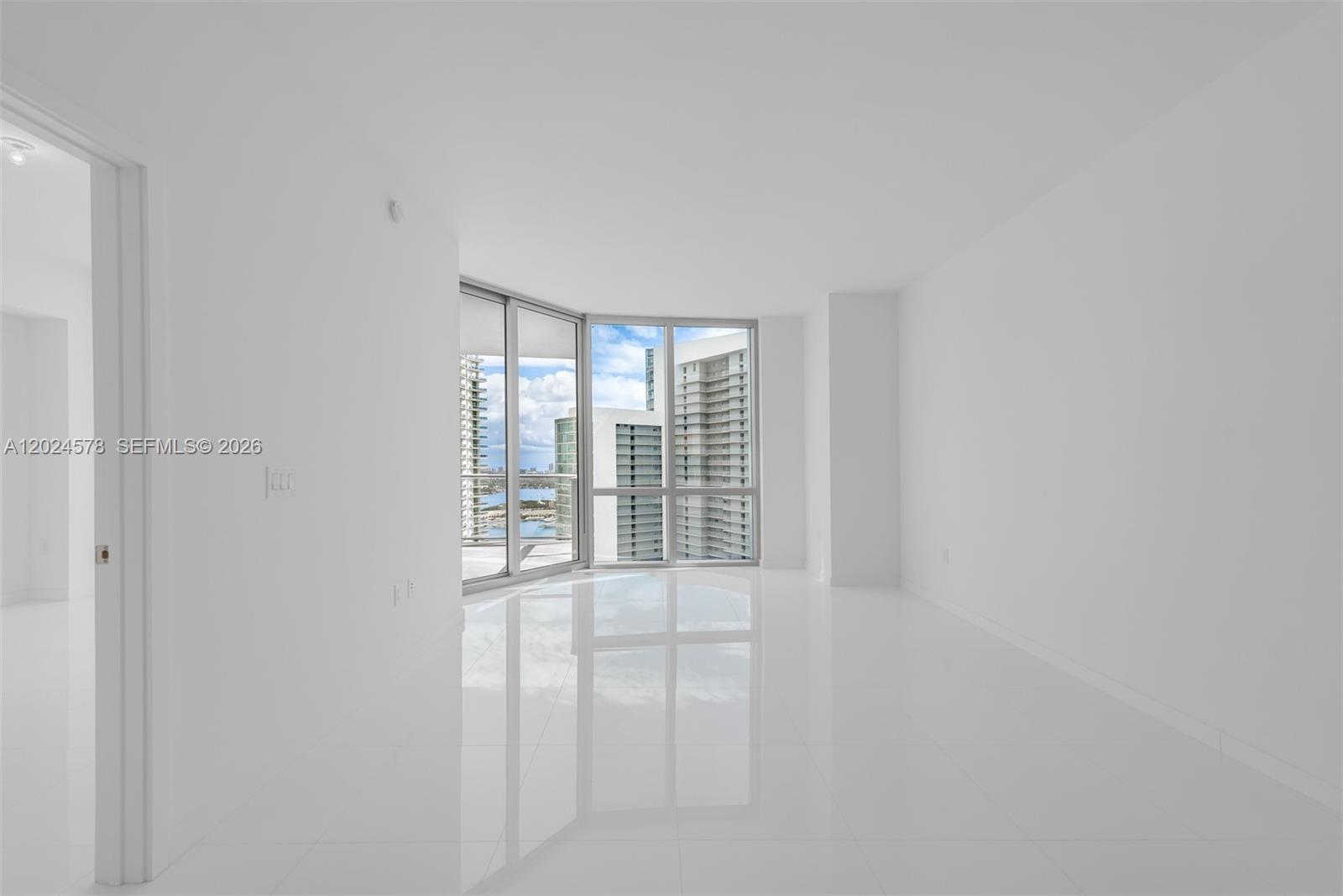 851 NE 1st Ave #4305, Miami FL 33132