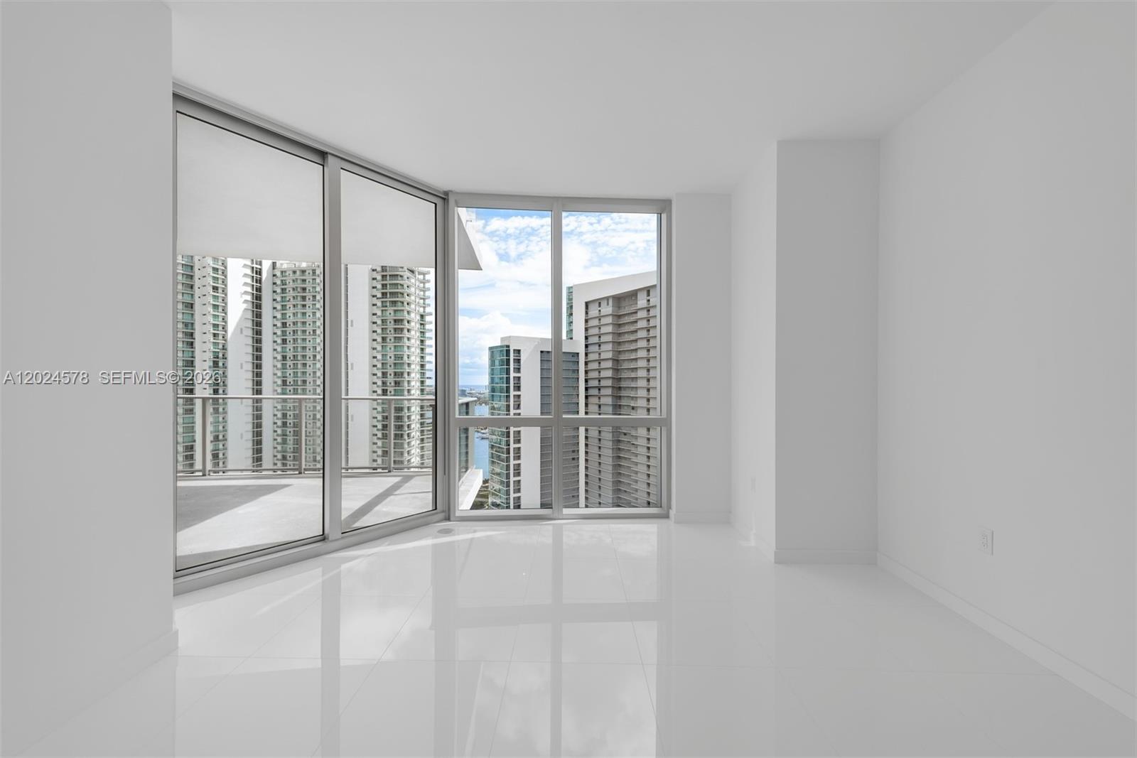 851 NE 1st Ave #4305, Miami FL 33132
