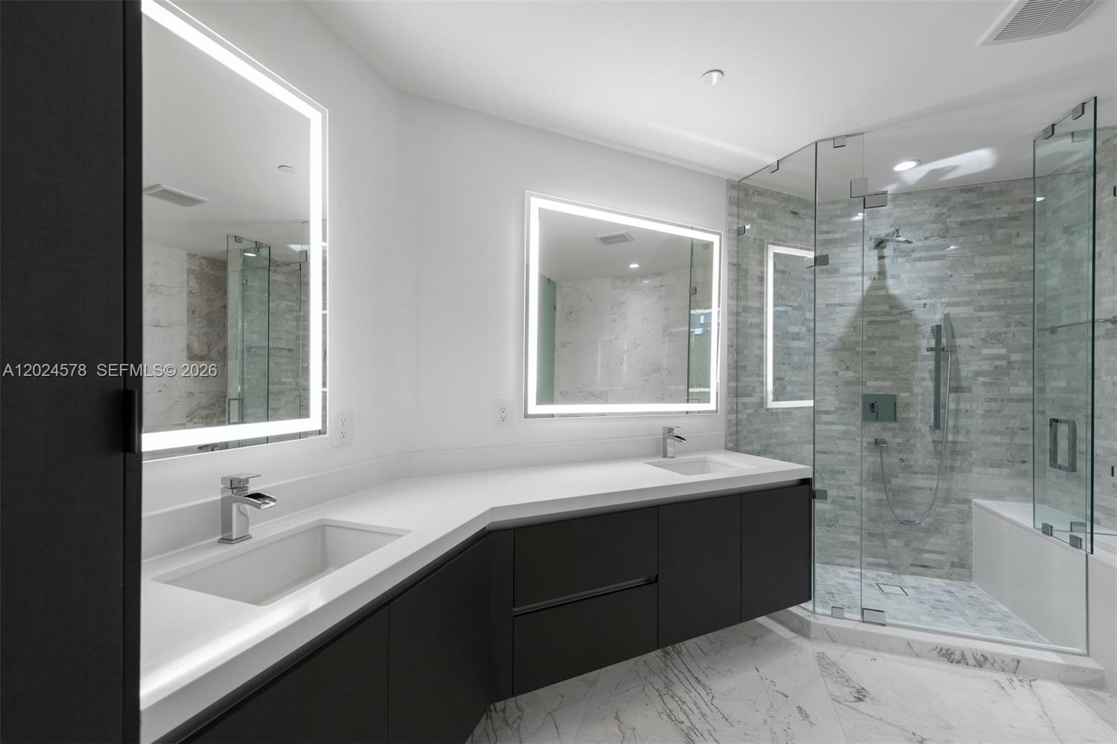 851 NE 1st Ave #4305, Miami FL 33132