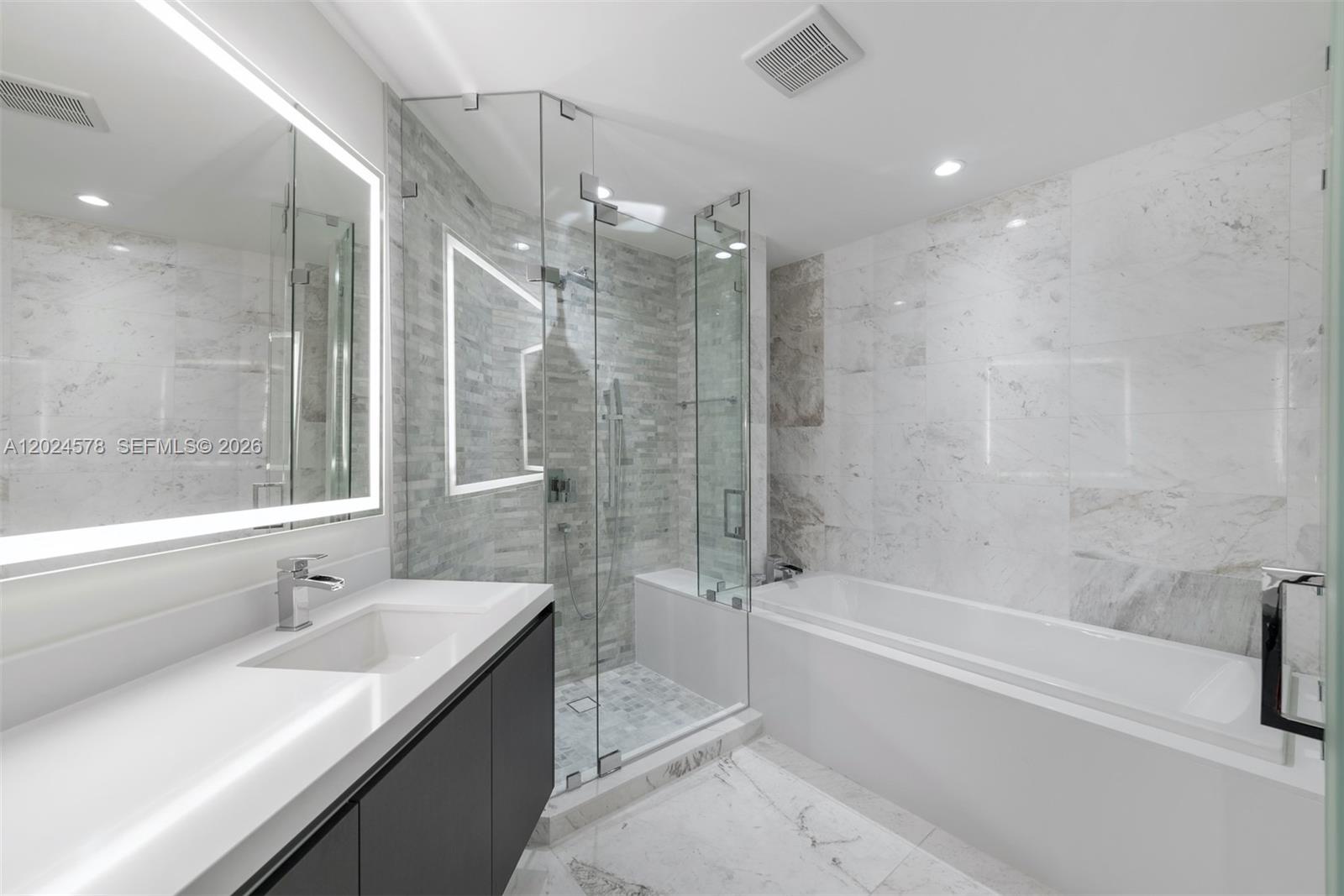 851 NE 1st Ave #4305, Miami FL 33132