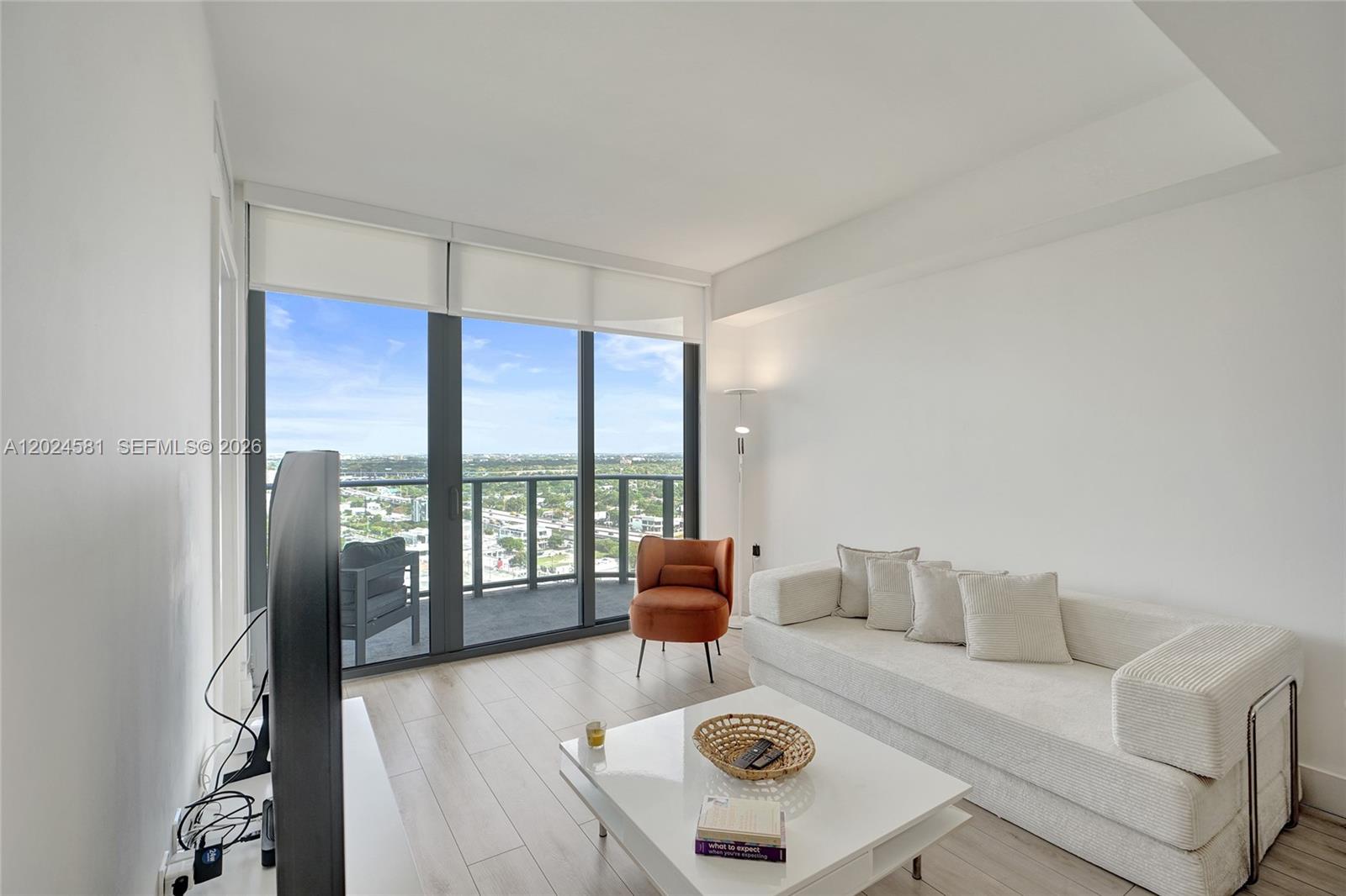 121 NE 34th St #2310, Miami FL 33137