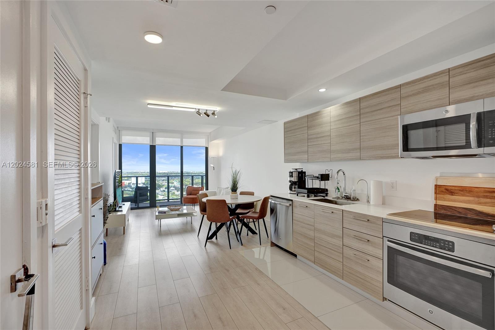 121 NE 34th St #2310, Miami FL 33137