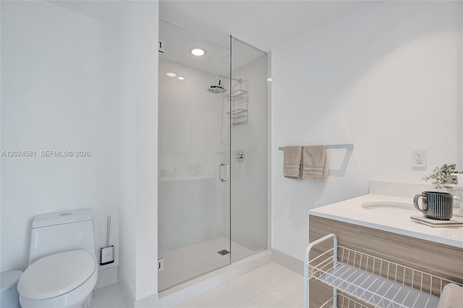 121 NE 34th St #2310, Miami FL 33137
