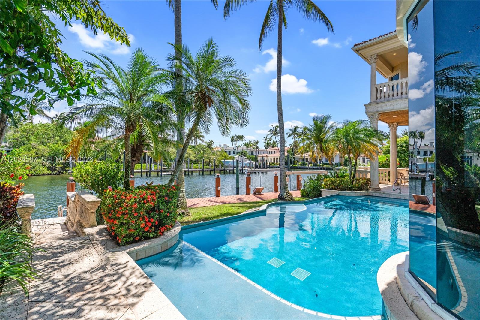 832 Harbour Isle Place, North Palm Beach FL 33410