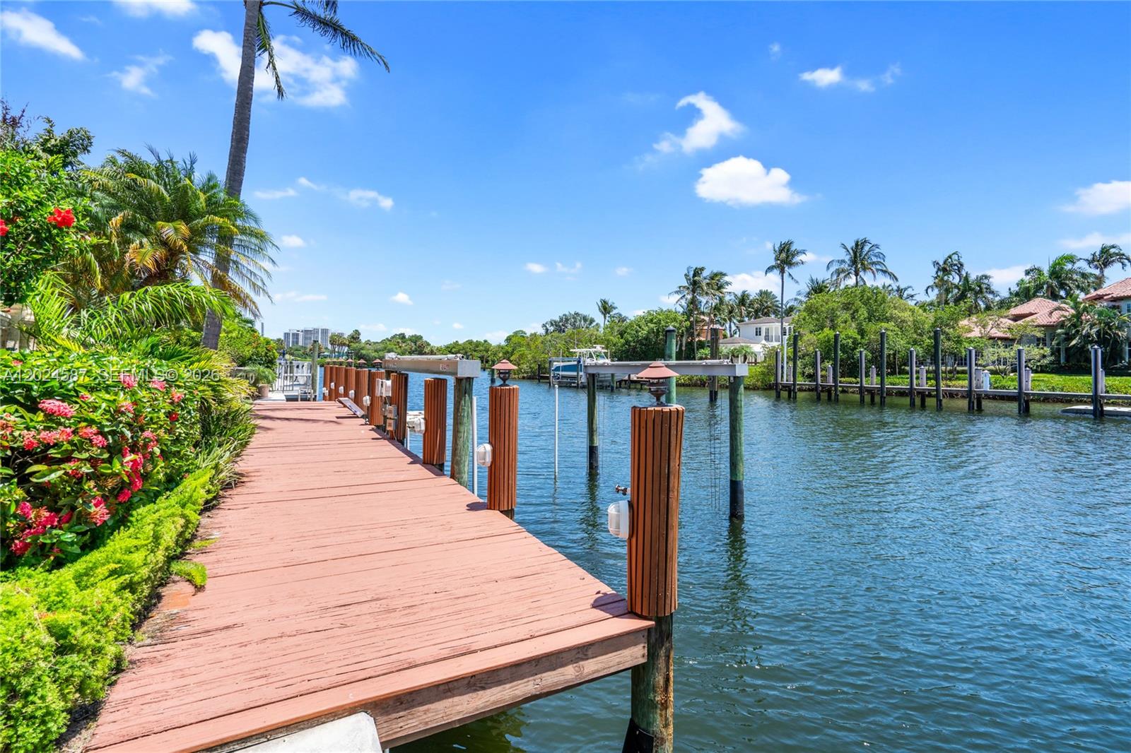 832 Harbour Isle Place, North Palm Beach FL 33410