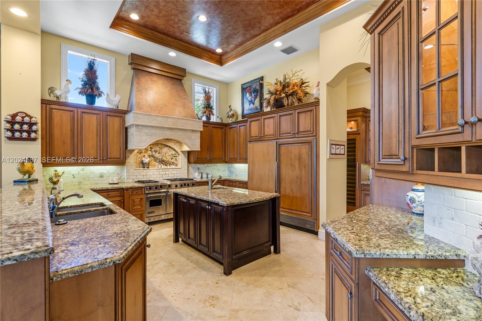832 Harbour Isle Place, North Palm Beach FL 33410