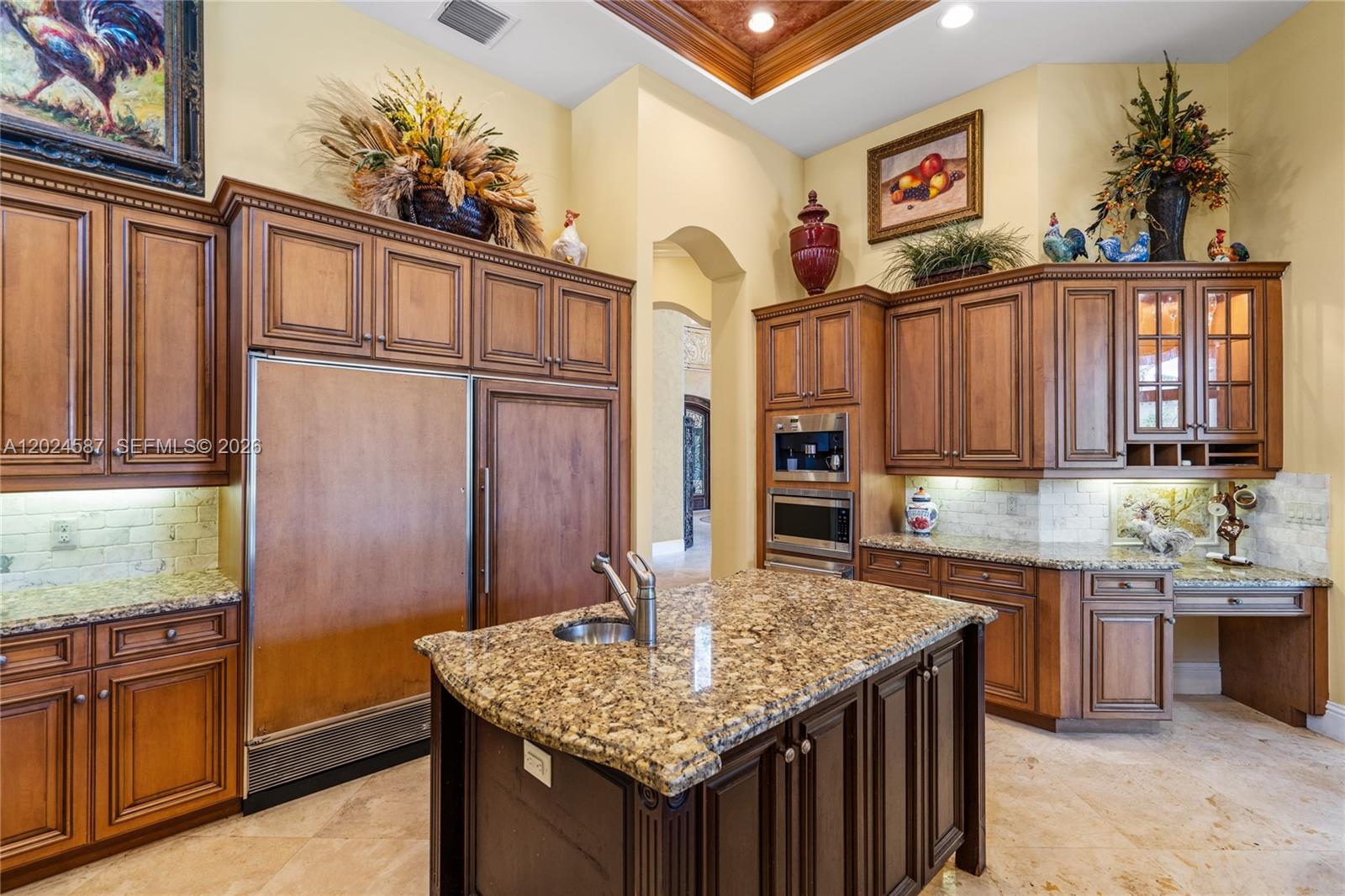 832 Harbour Isle Place, North Palm Beach FL 33410