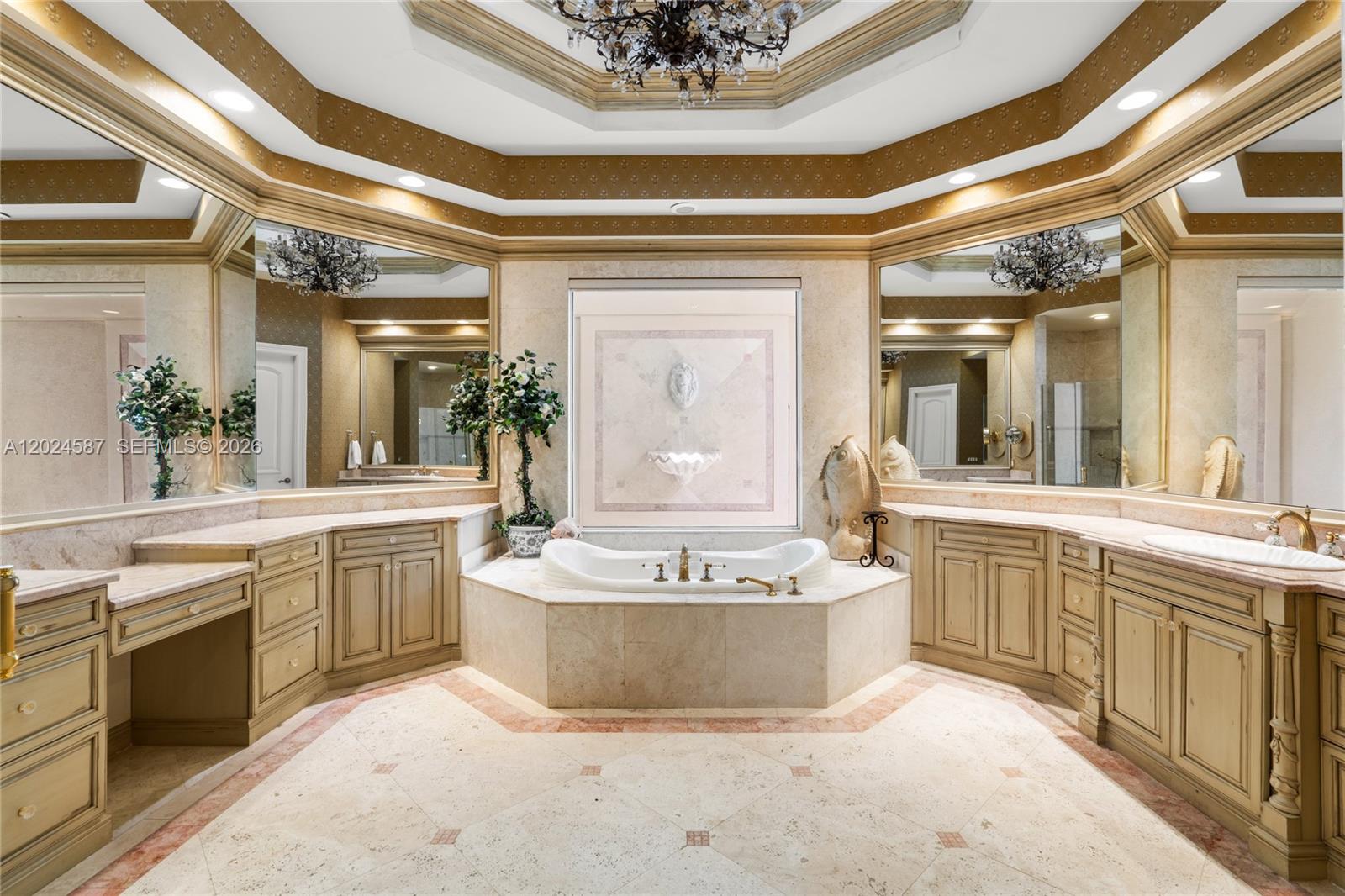 832 Harbour Isle Place, North Palm Beach FL 33410