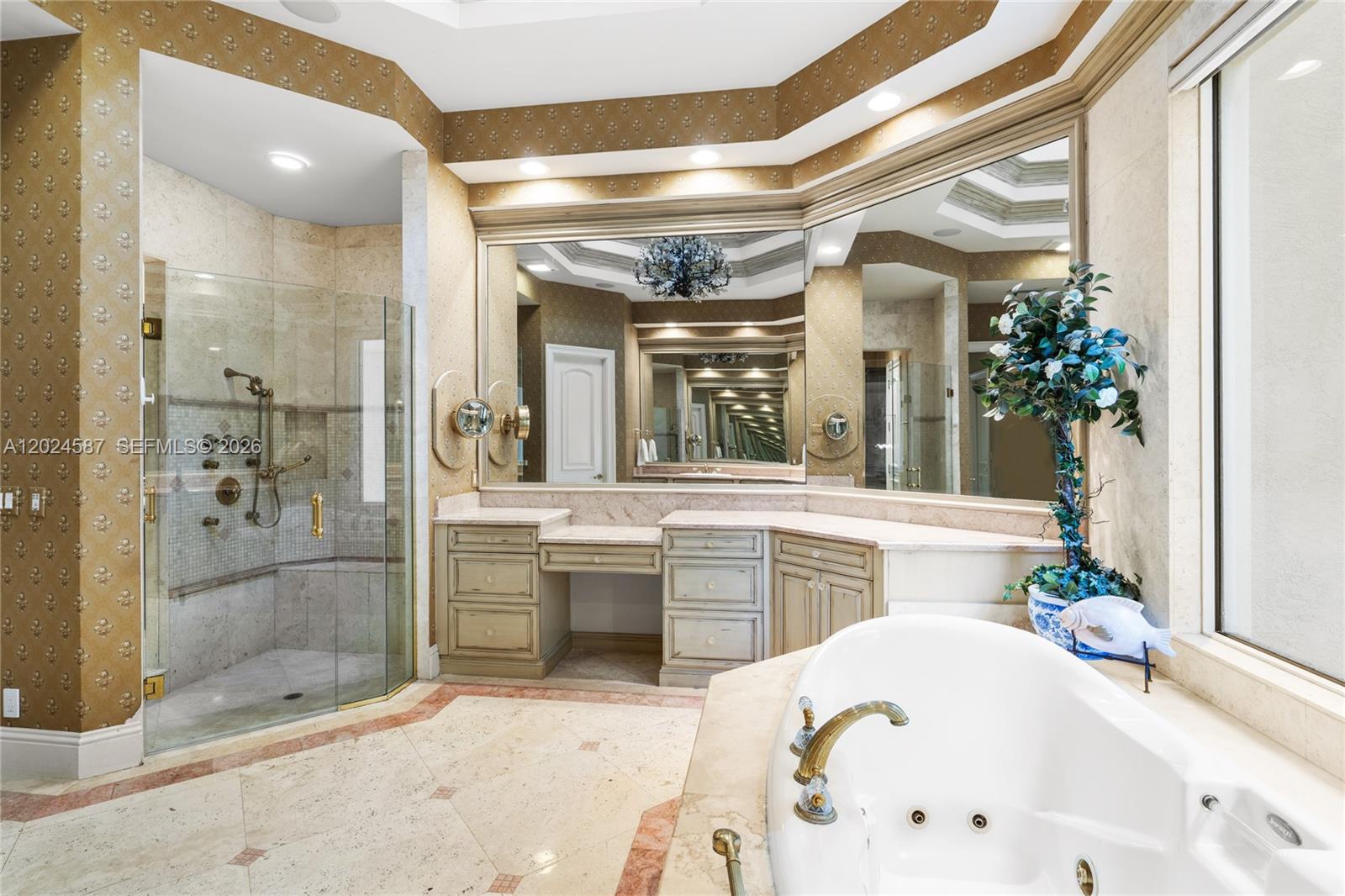 832 Harbour Isle Place, North Palm Beach FL 33410