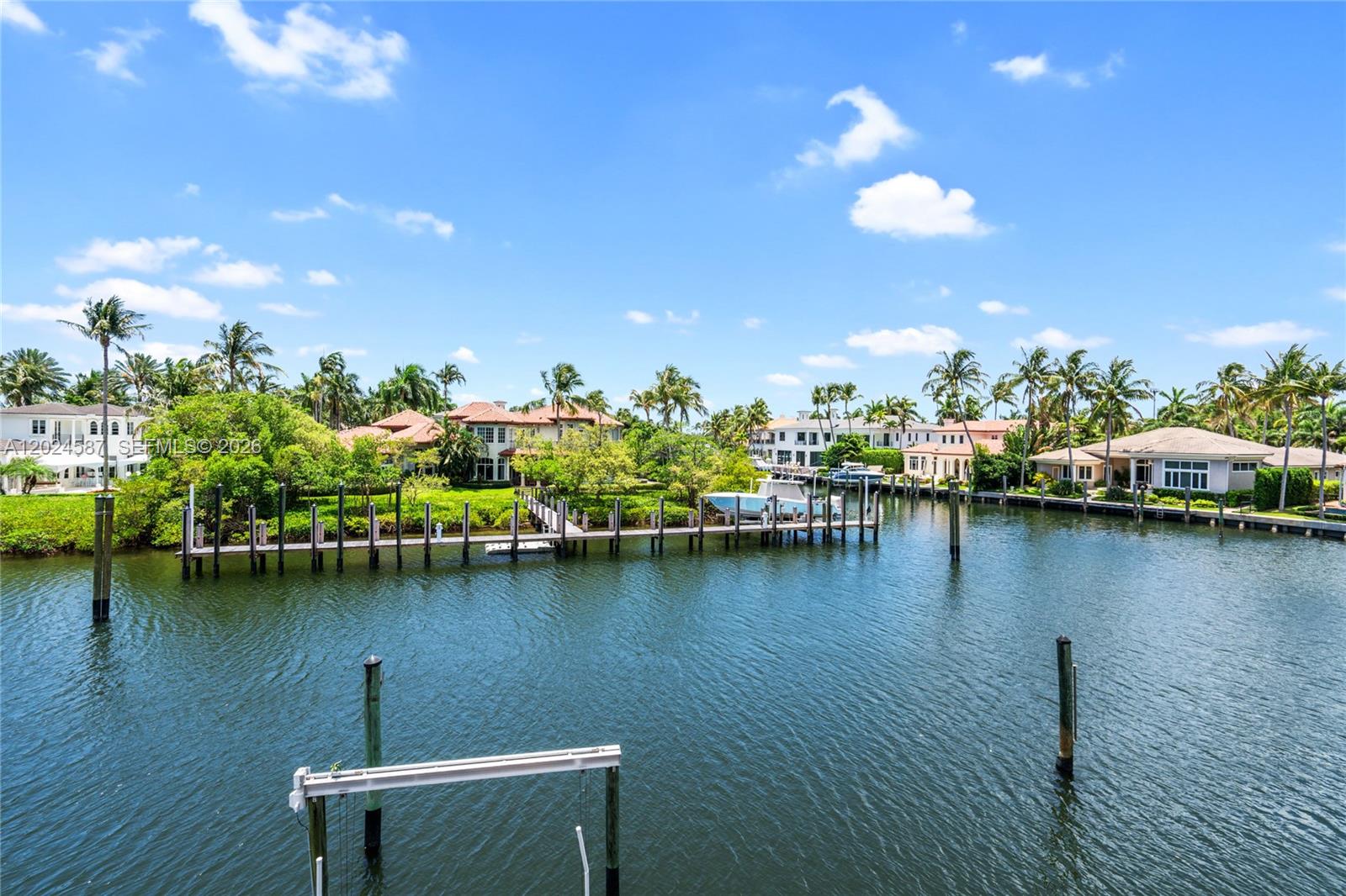 832 Harbour Isle Place, North Palm Beach FL 33410