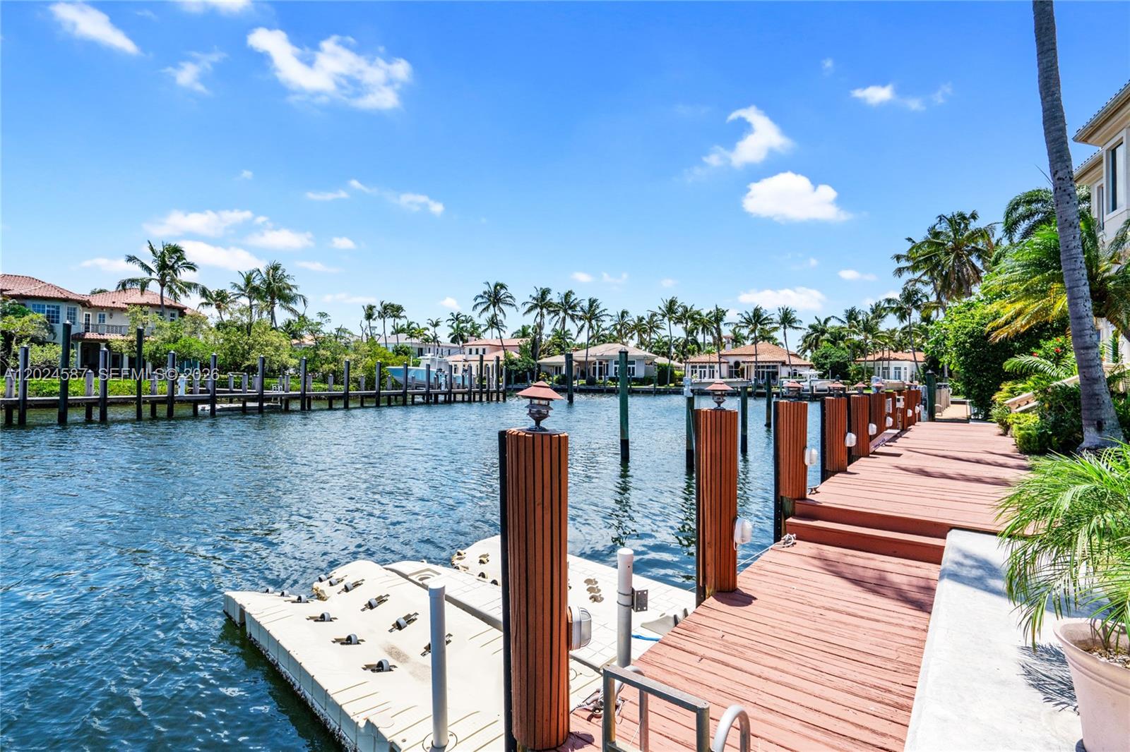 832 Harbour Isle Place, North Palm Beach FL 33410