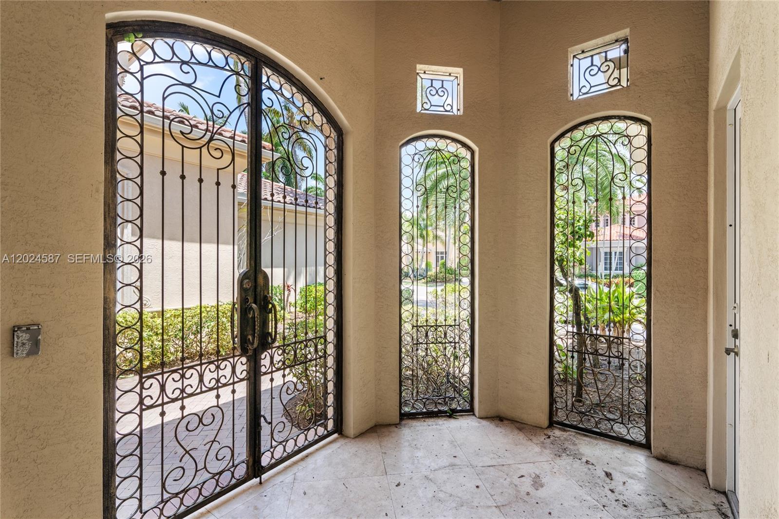 832 Harbour Isle Place, North Palm Beach FL 33410