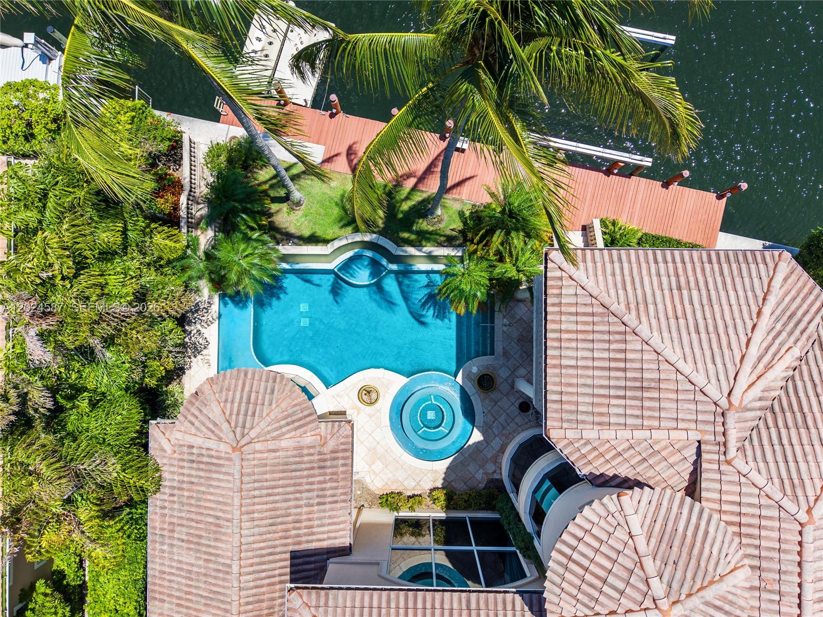832 Harbour Isle Place, North Palm Beach FL 33410