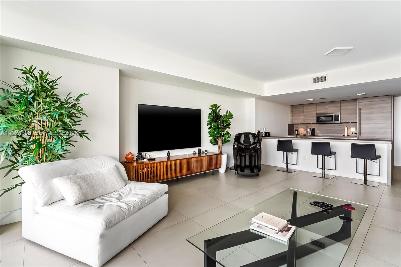 400 Sunny Isles Blvd #1202, Sunny Isles Beach FL 33160