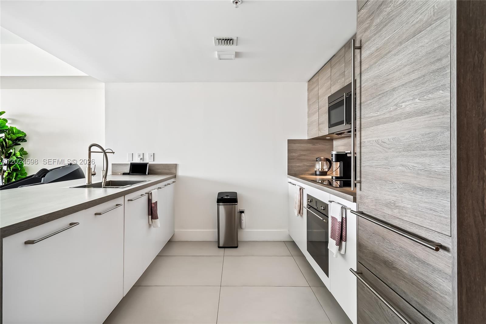 400 Sunny Isles Blvd #1202, Sunny Isles Beach FL 33160