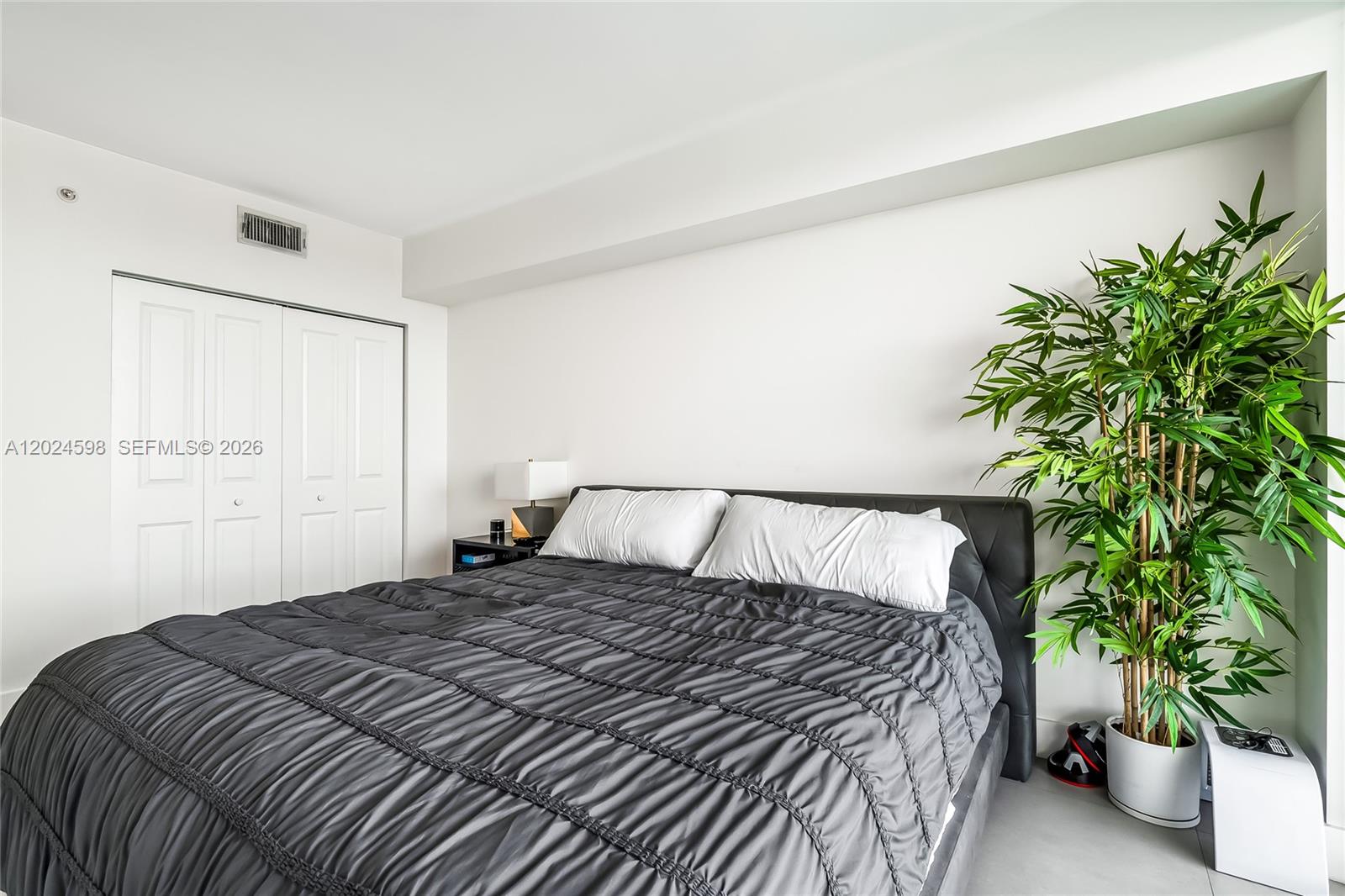 400 Sunny Isles Blvd #1202, Sunny Isles Beach FL 33160