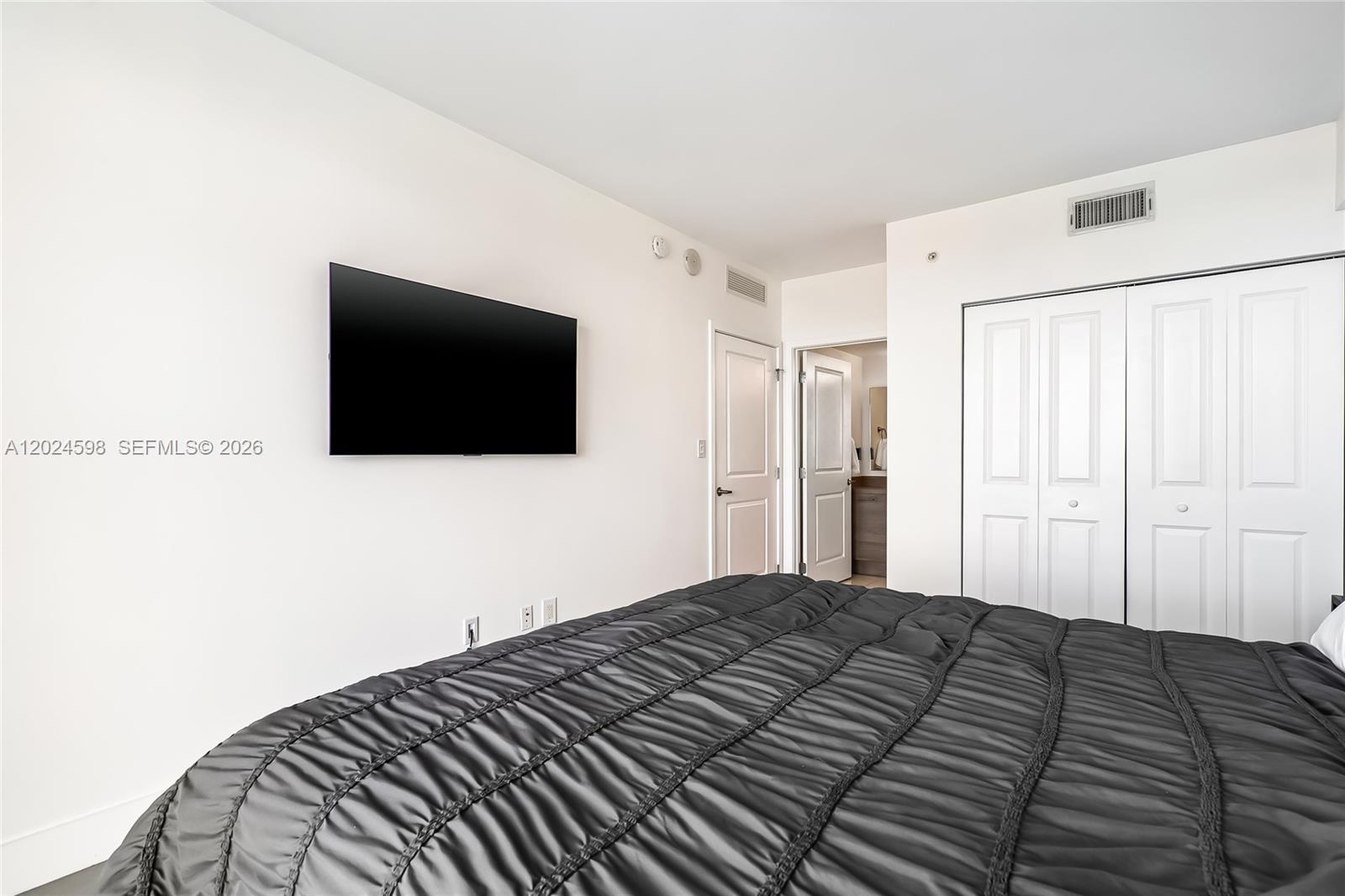 400 Sunny Isles Blvd #1202, Sunny Isles Beach FL 33160