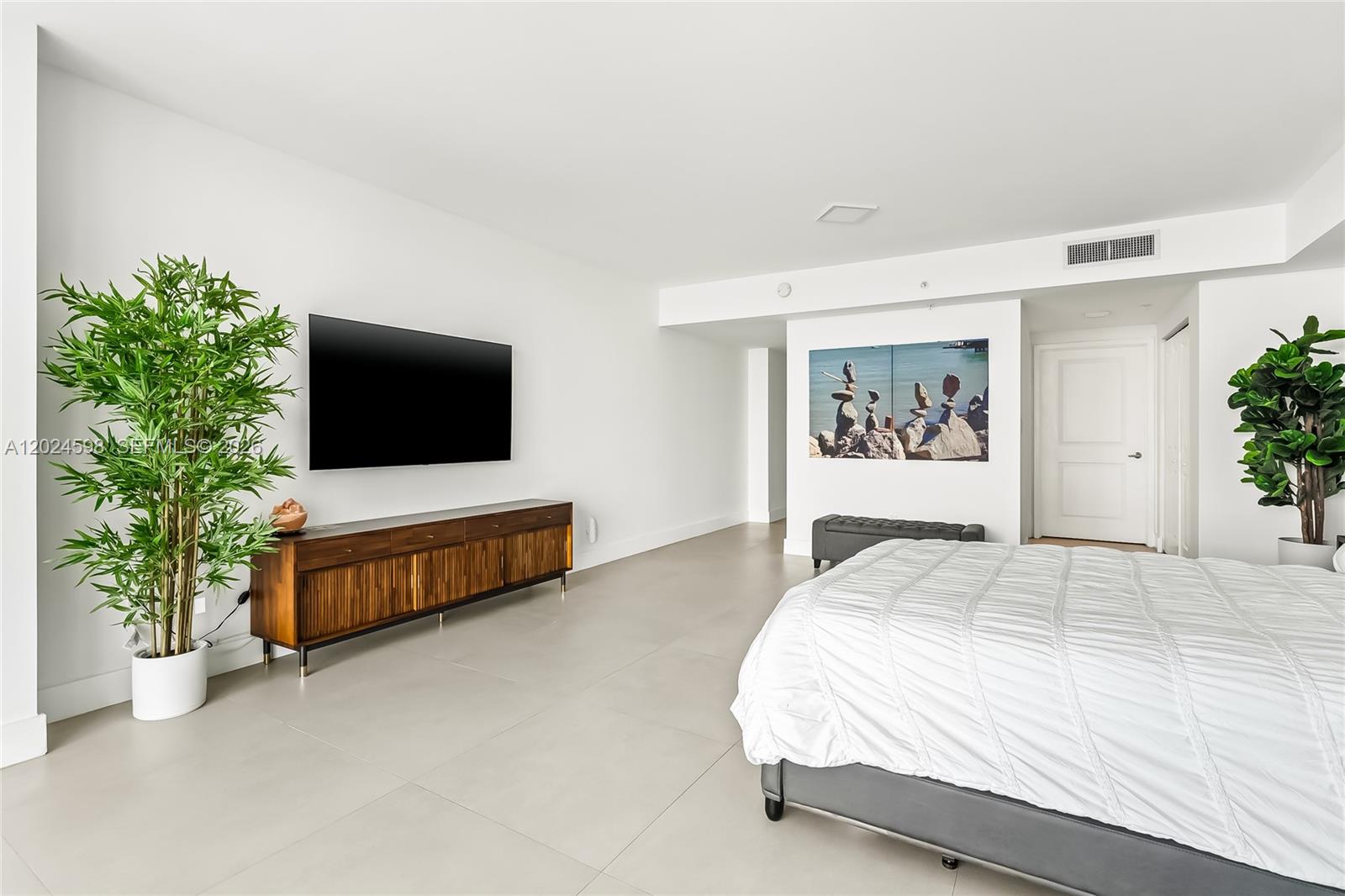 400 Sunny Isles Blvd #1202, Sunny Isles Beach FL 33160