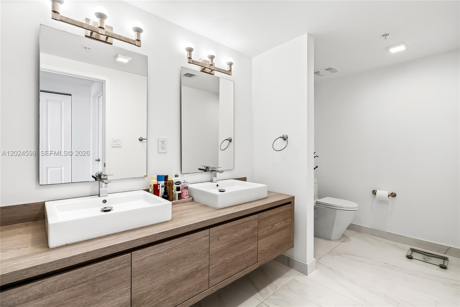 400 Sunny Isles Blvd #1202, Sunny Isles Beach FL 33160