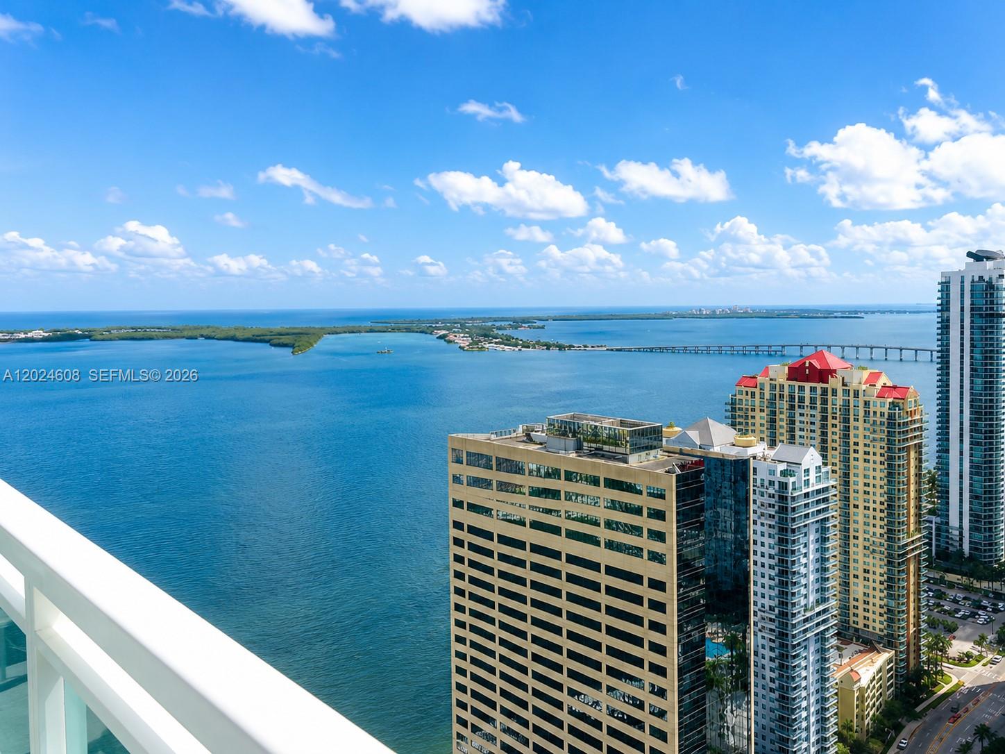 950 BRICKELL BAY DR #4509, Miami FL 33131