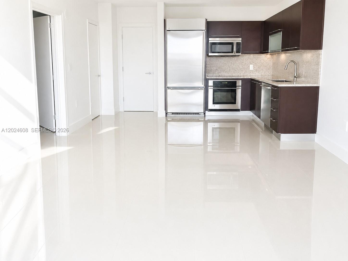 950 BRICKELL BAY DR #4509, Miami FL 33131