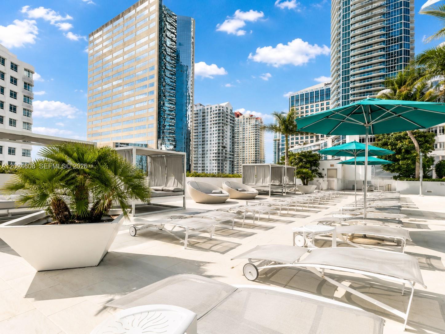 950 BRICKELL BAY DR #4509, Miami FL 33131