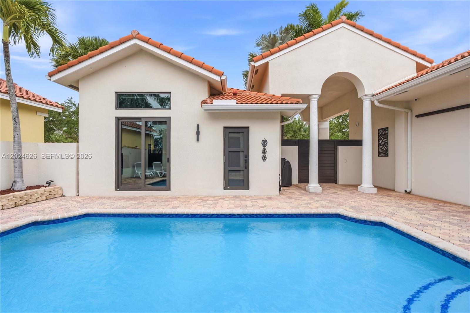 16460 NW 12th St, Pembroke Pines FL 33028