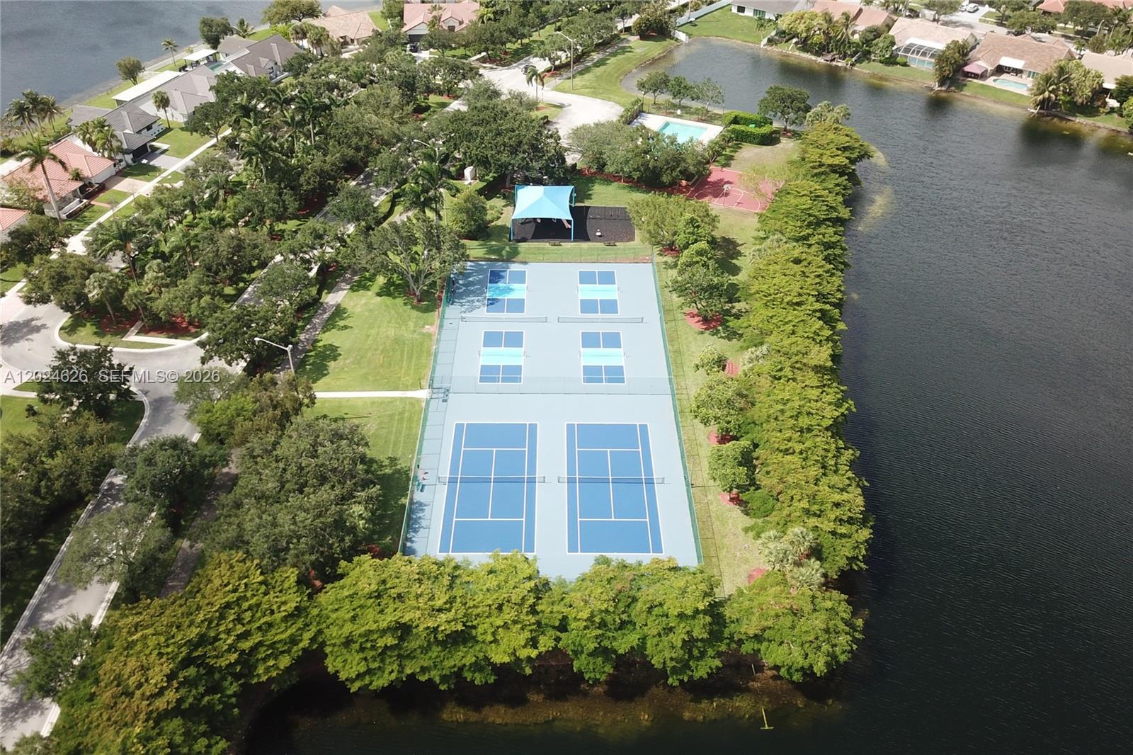 16460 NW 12th St, Pembroke Pines FL 33028