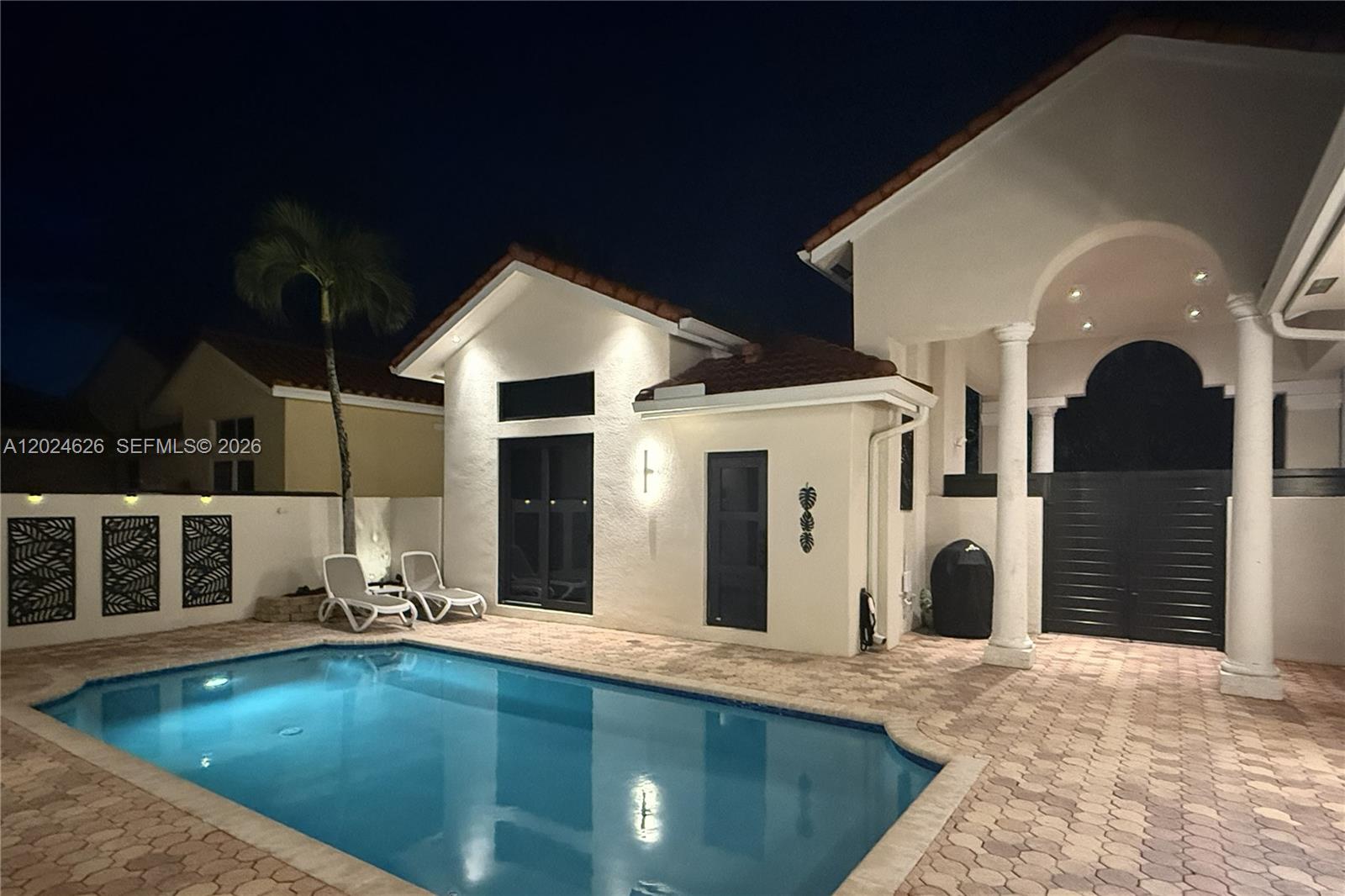 16460 NW 12th St, Pembroke Pines FL 33028