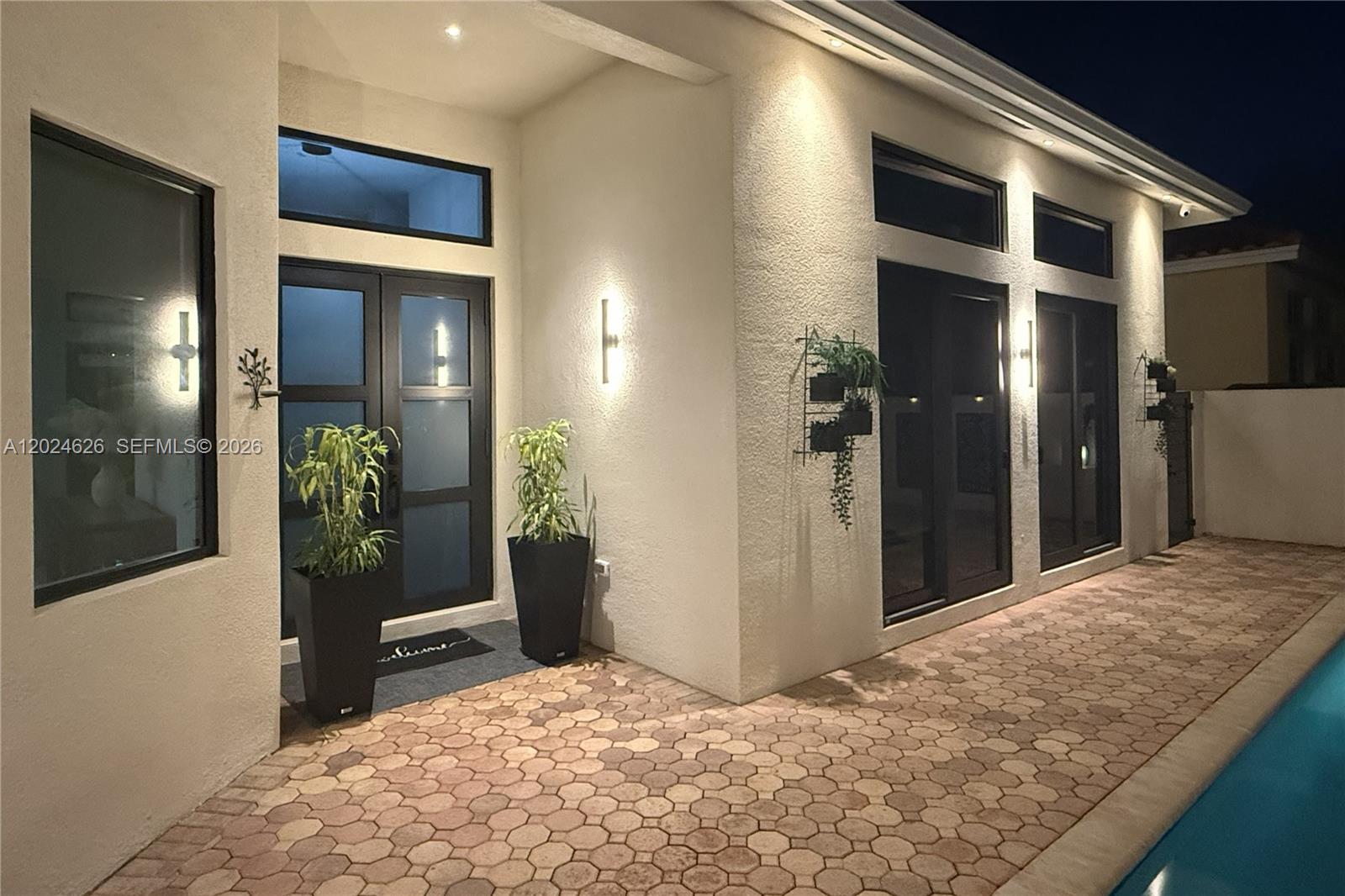 16460 NW 12th St, Pembroke Pines FL 33028
