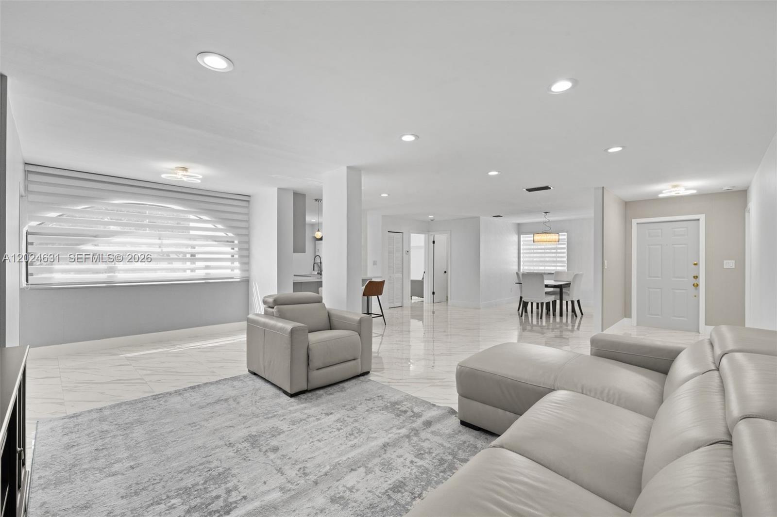 3549 Magellan Cir #418, Aventura FL 33180