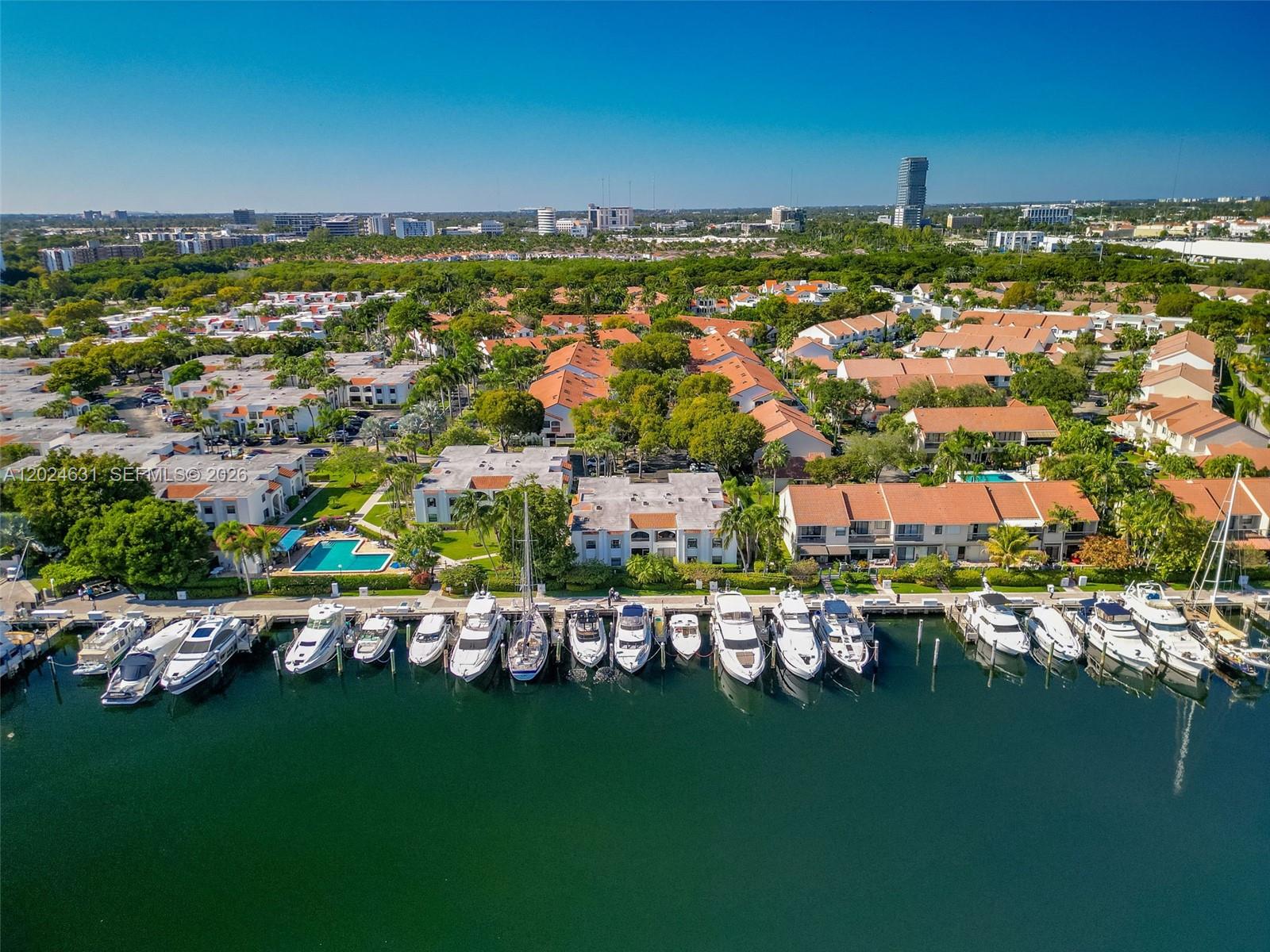 3549 Magellan Cir #418, Aventura FL 33180