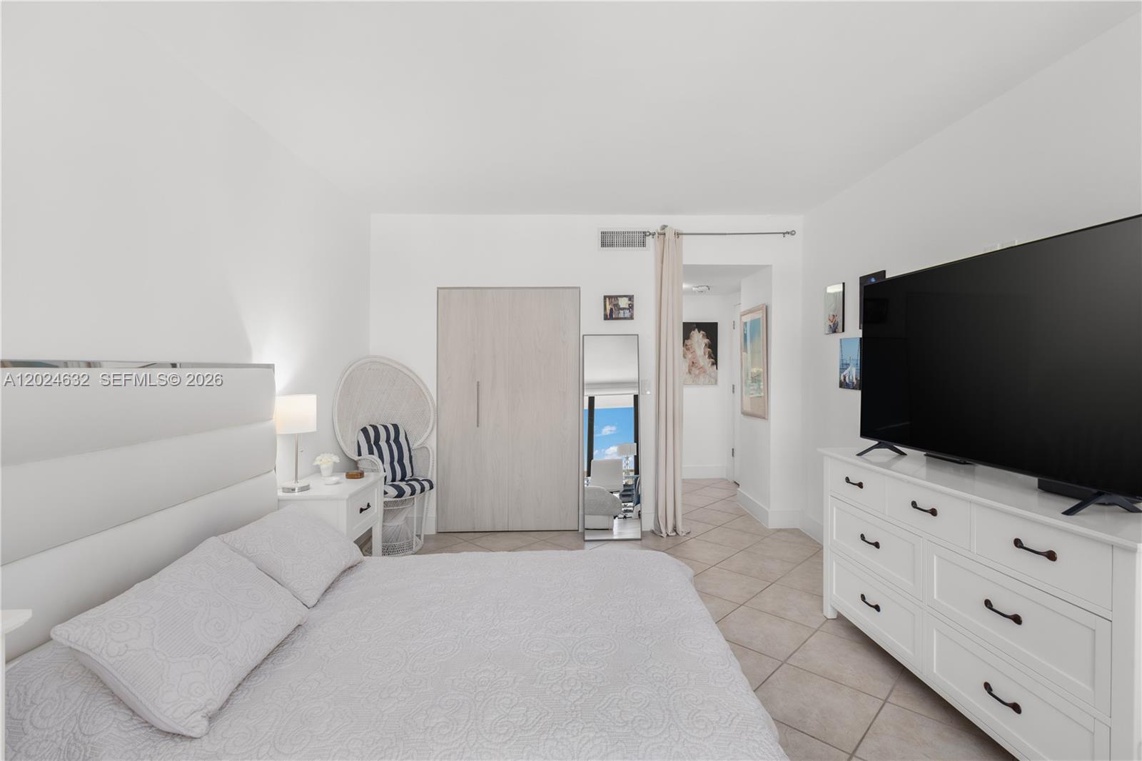20281 E Country Club Dr #510, Aventura FL 33180
