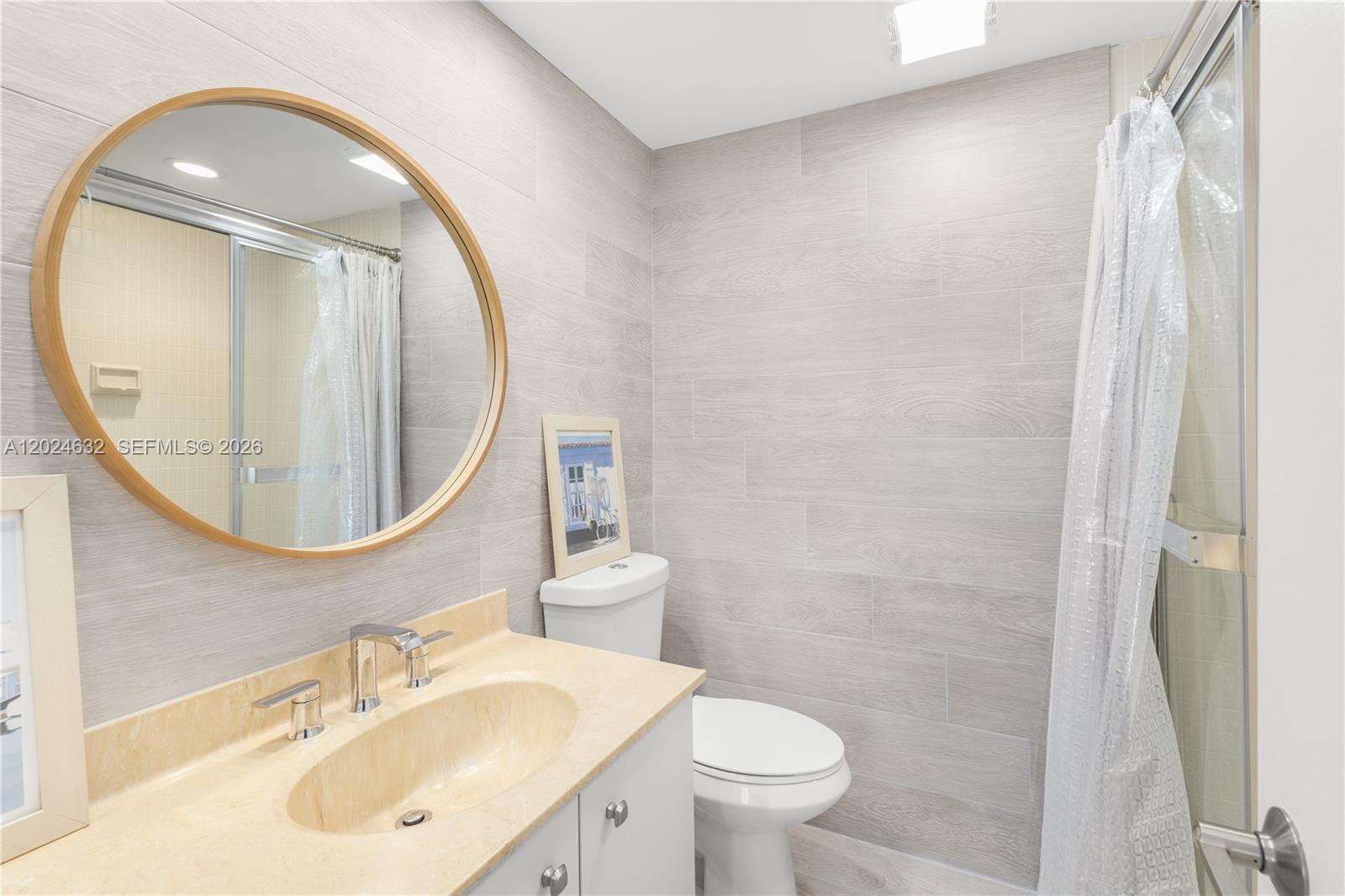 20281 E Country Club Dr #510, Aventura FL 33180