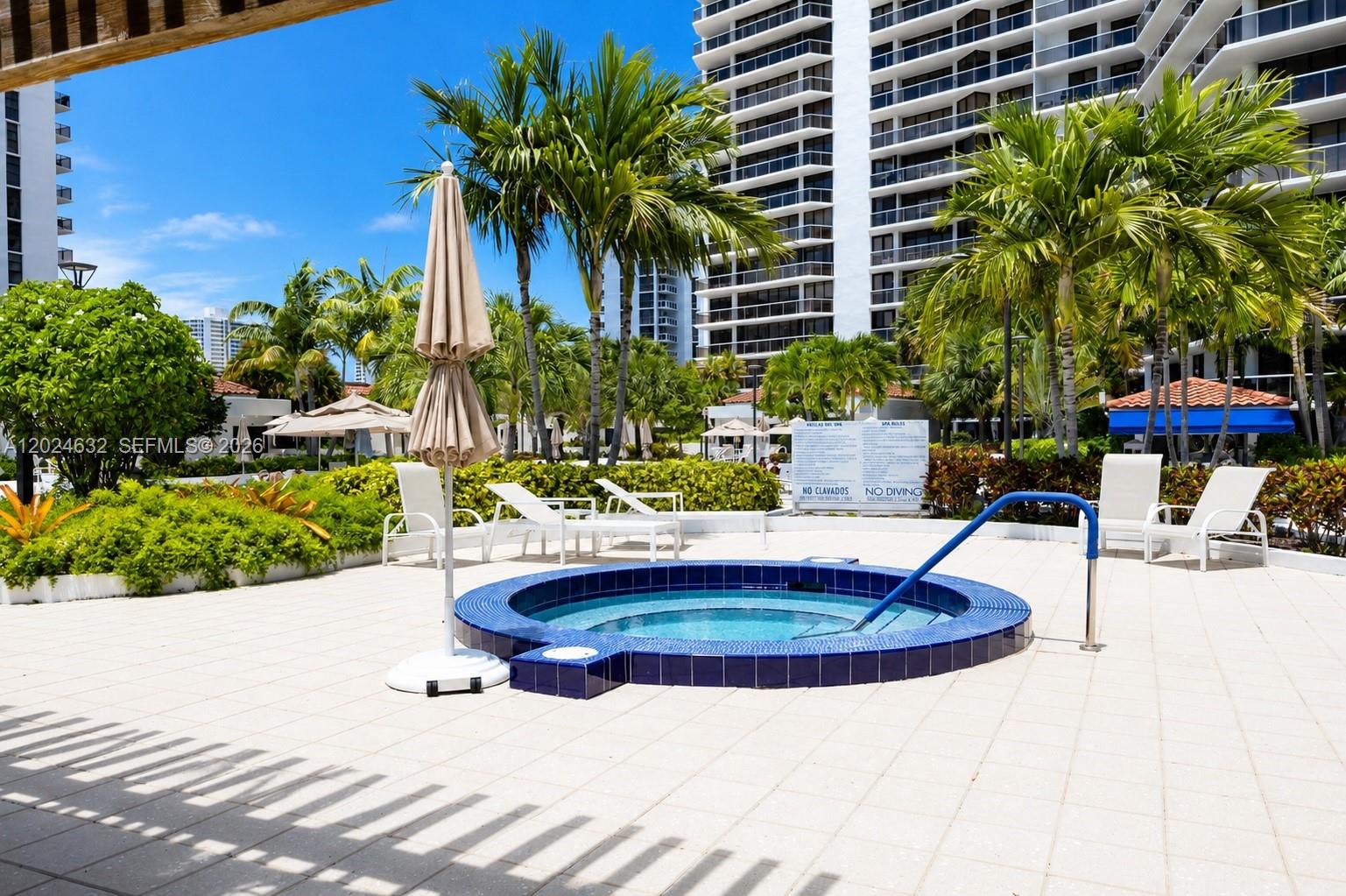 20281 E Country Club Dr #510, Aventura FL 33180